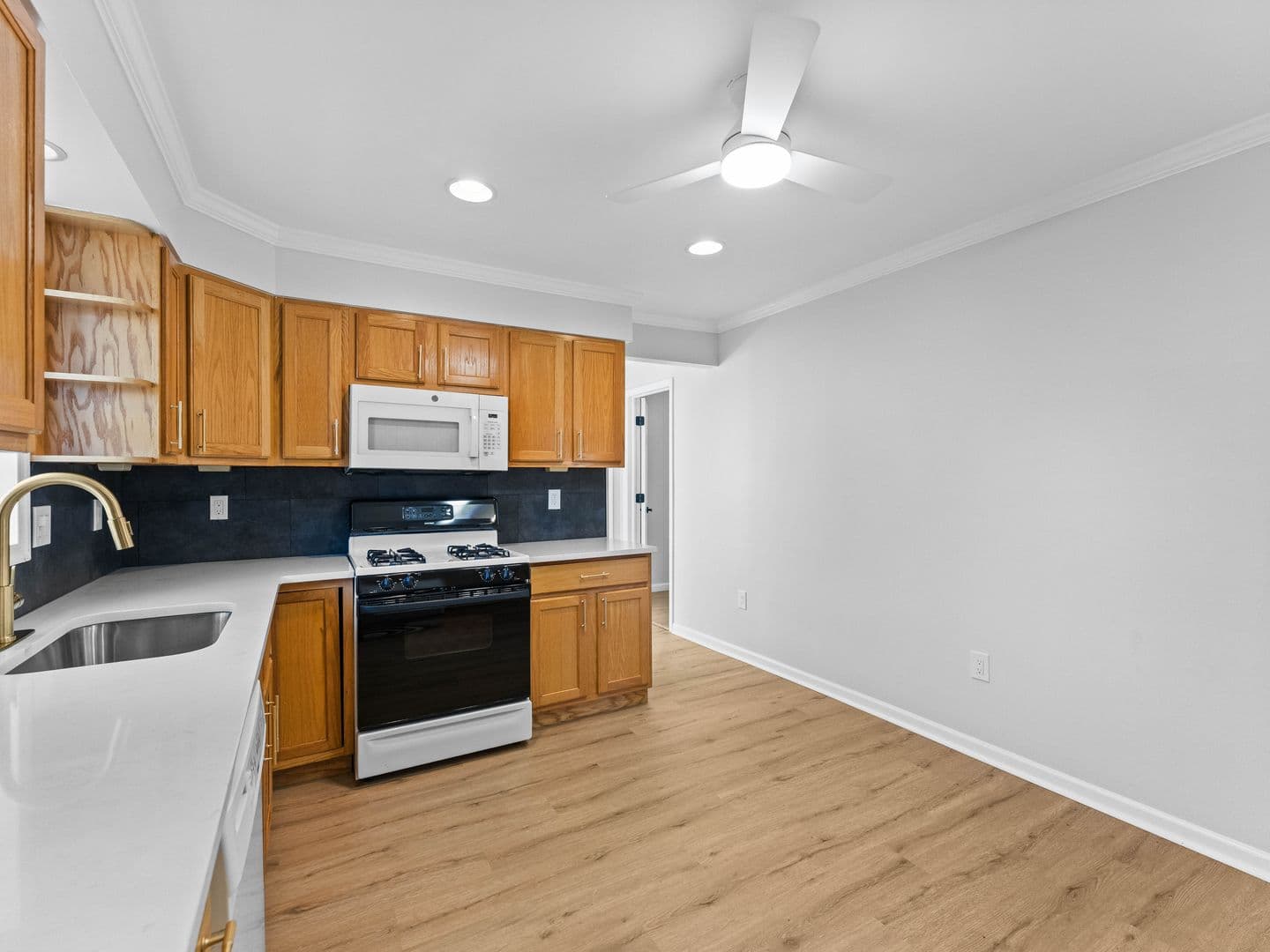 Millville House: 817 E Vine St