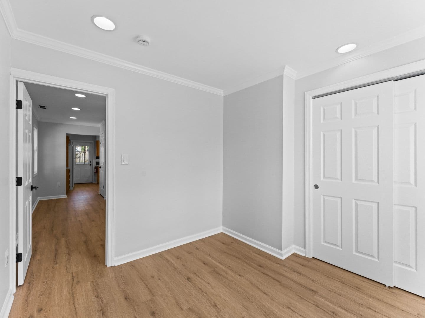Millville House: 817 E Vine St