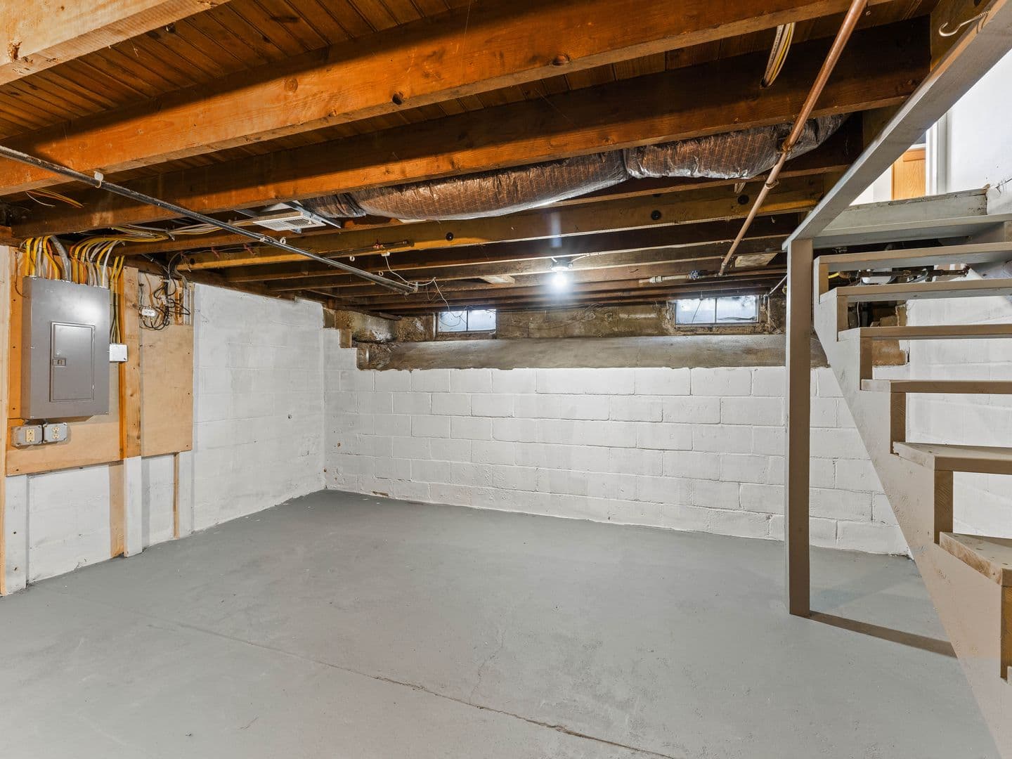 Millville House: 817 E Vine St