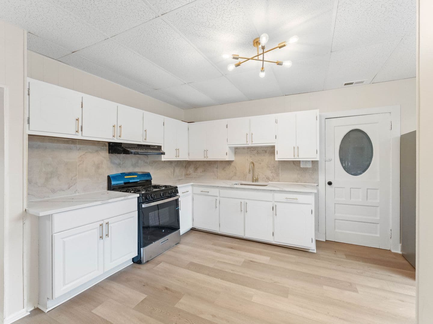 Hammonton Apartment: 45 Hall St