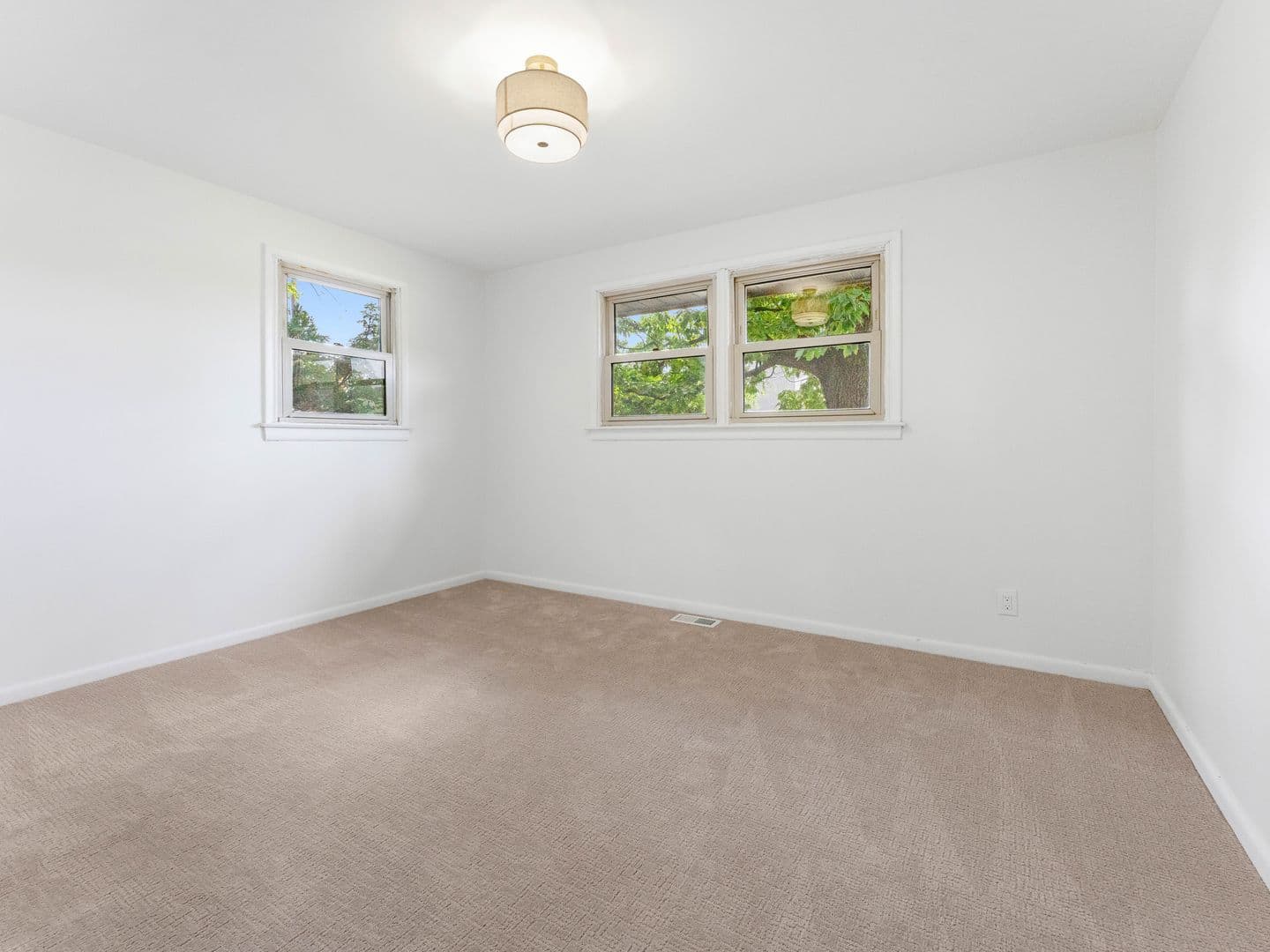 Lawnside House: 109 White Horse Pike N