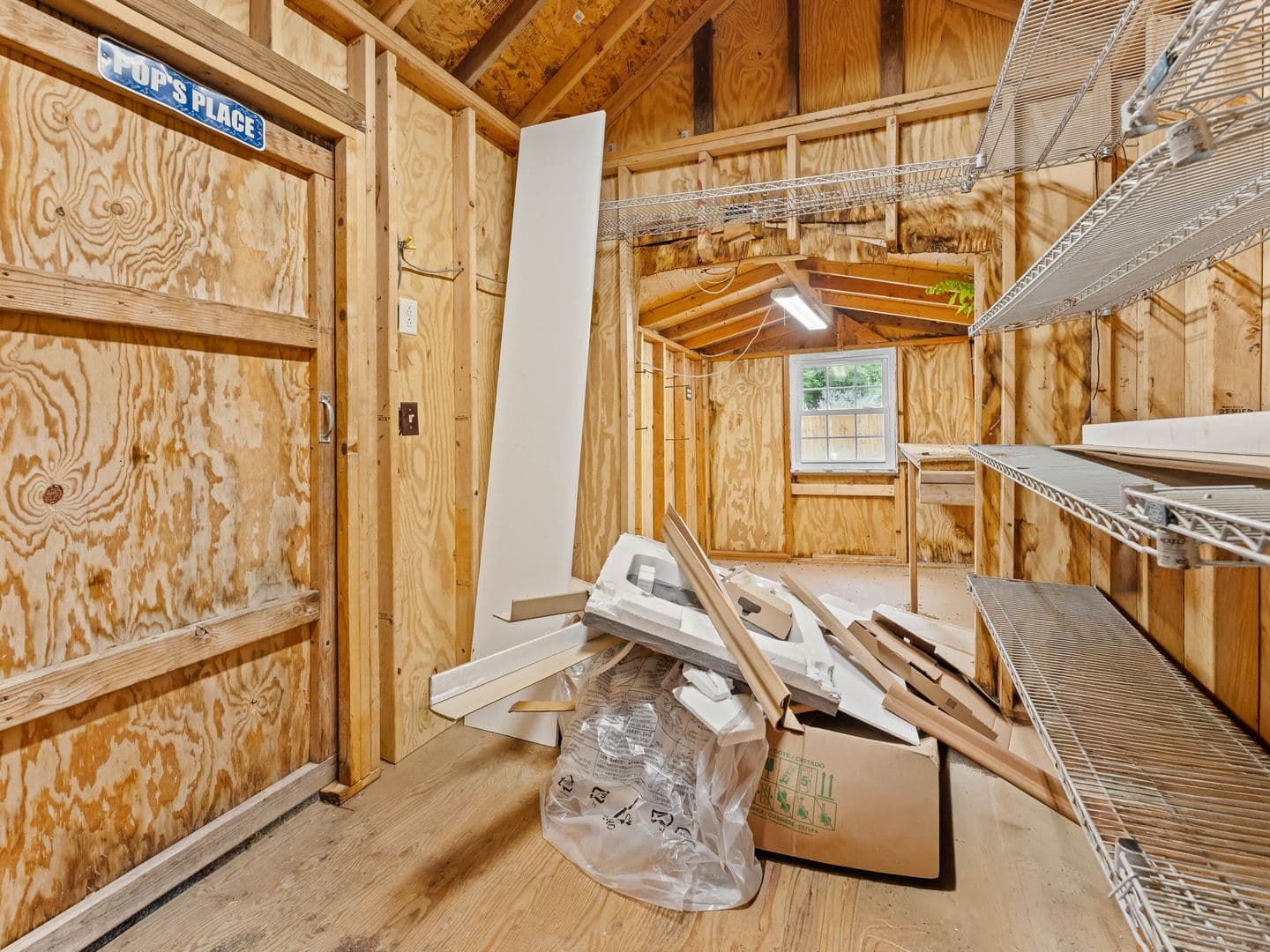Browns Mills House: 1400 Vine St
