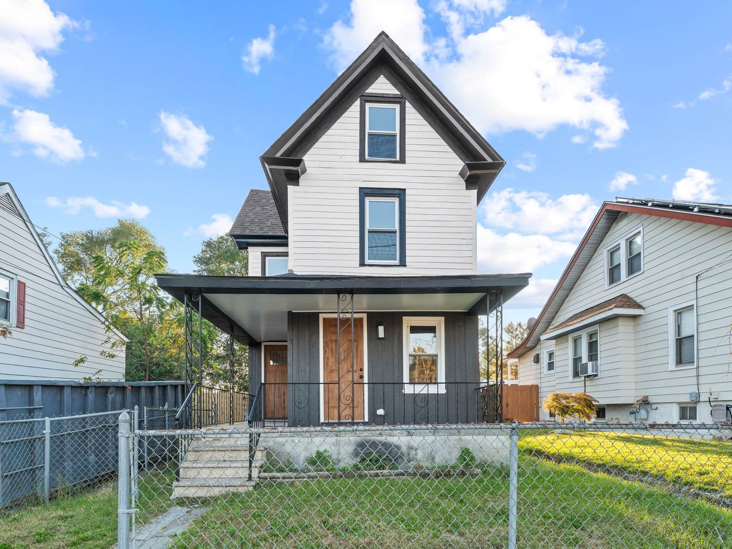 Millville House: 716 S 2nd St