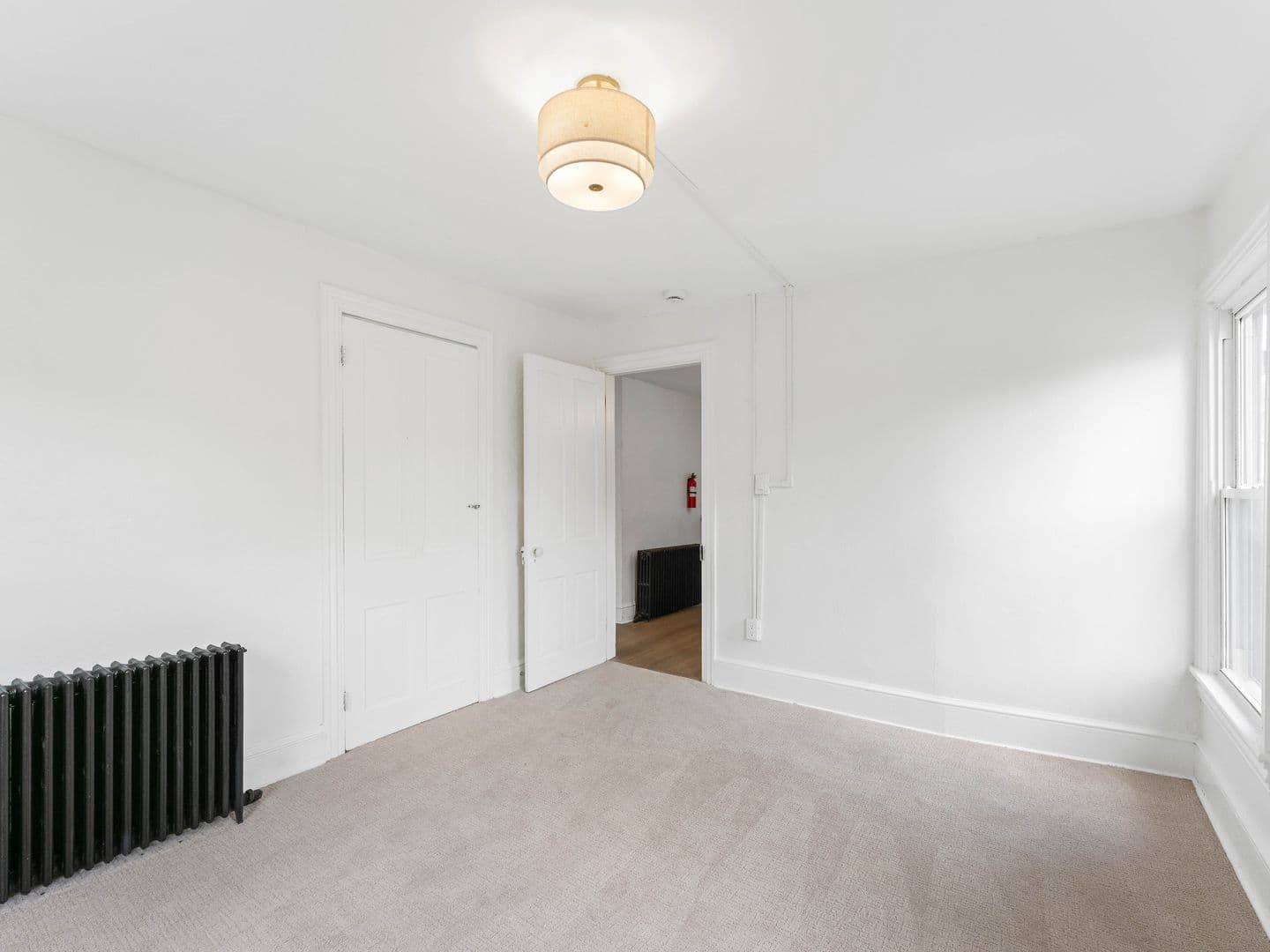 Millville House: 213 N 6th St