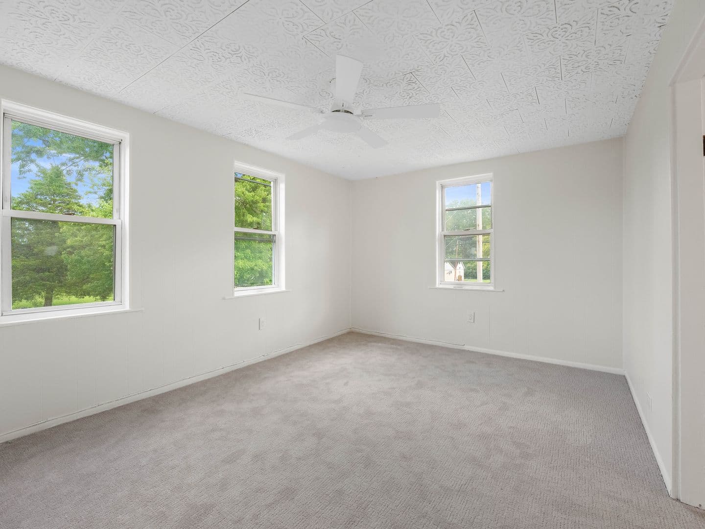 Hammonton Apartment: 45 Hall St