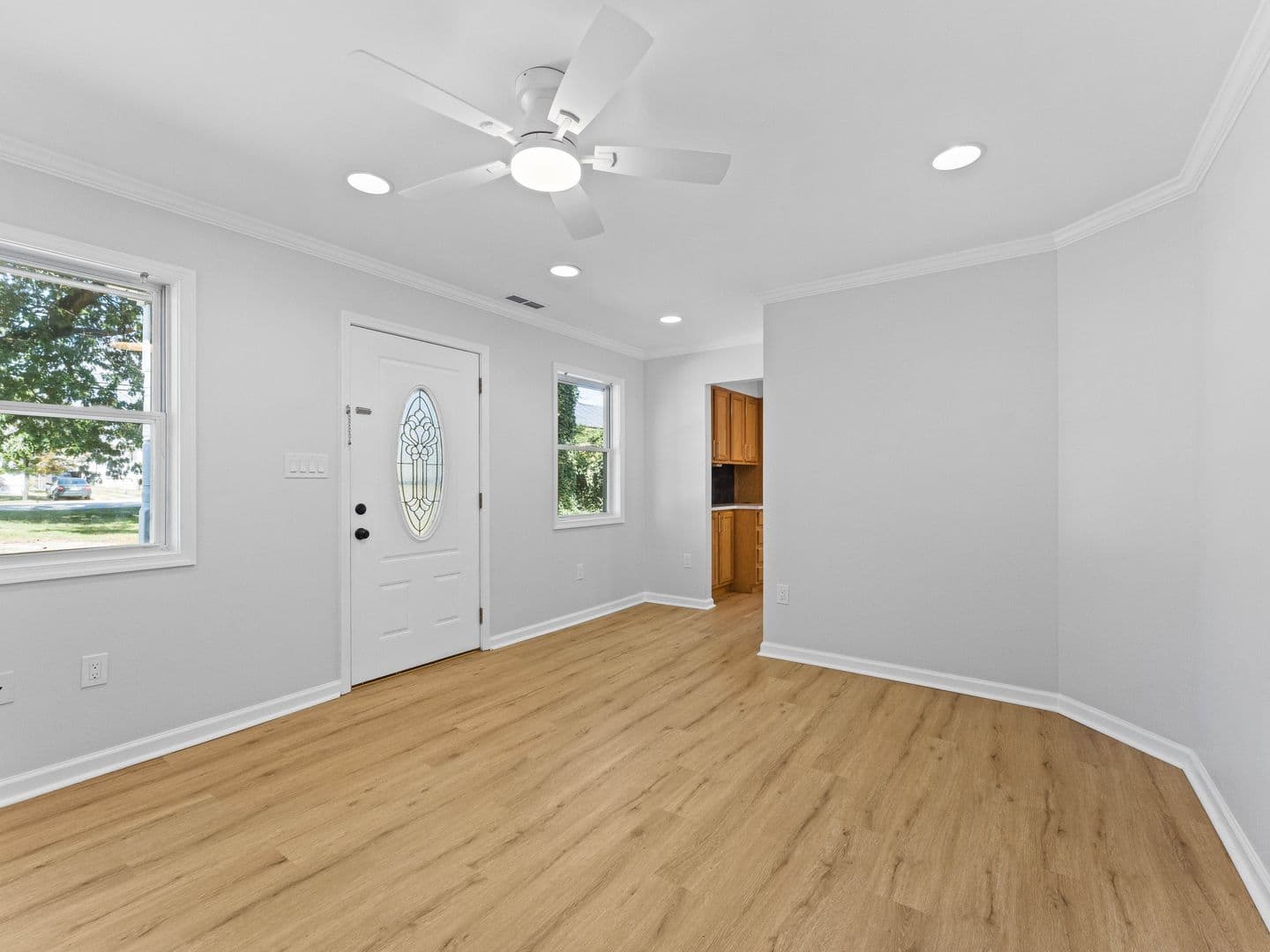 Millville House: 817 E Vine St