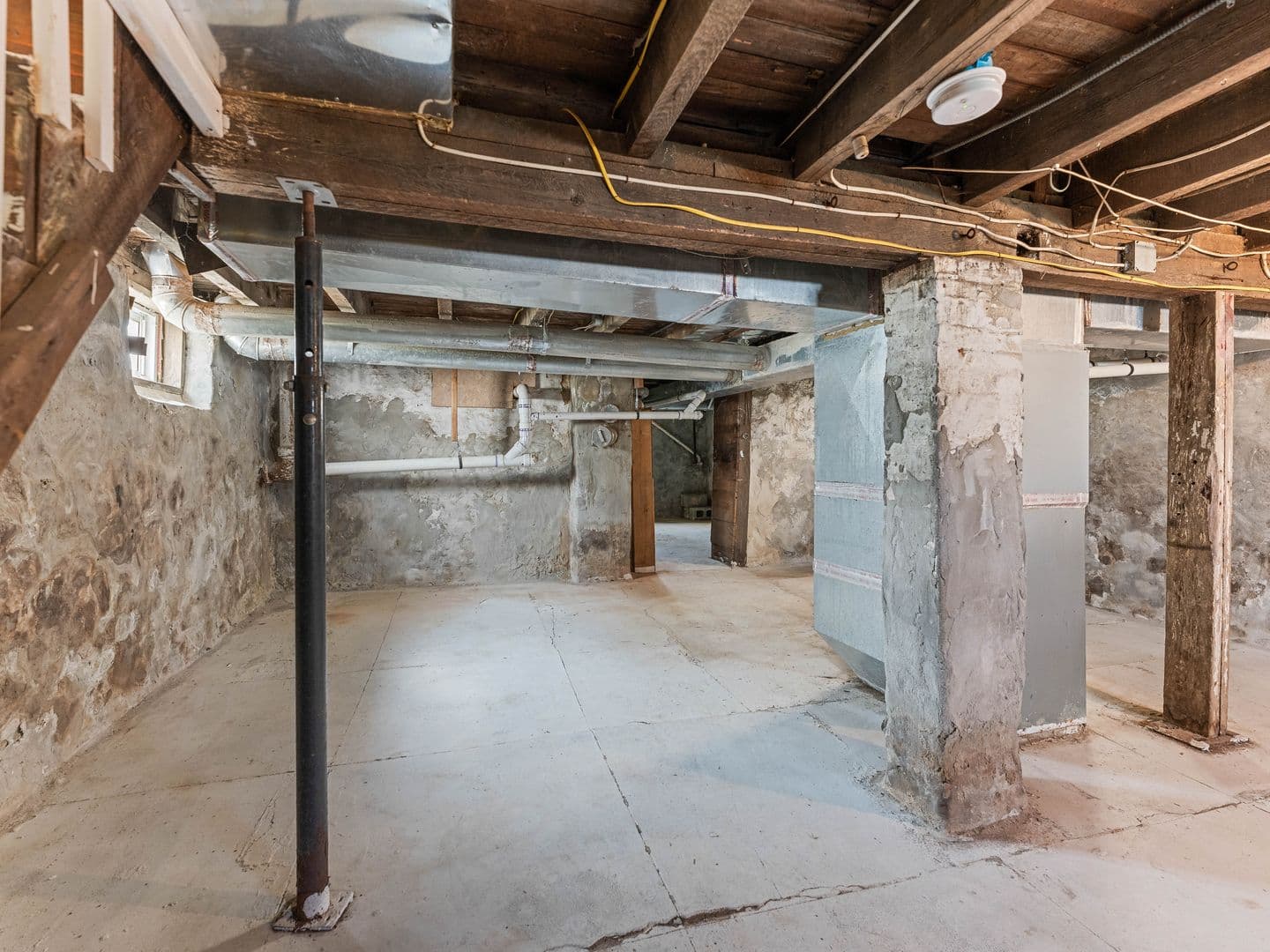 Riverside House: 224 Taylor St