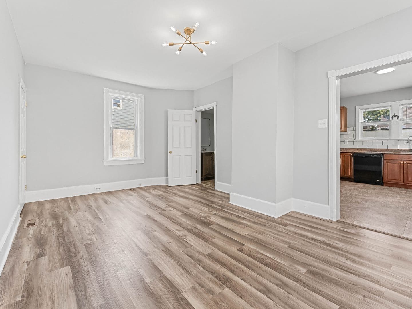 Riverside House: 224 Taylor St
