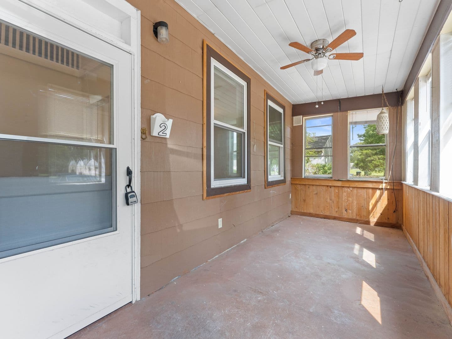 Hammonton Apartment: 45 Hall St