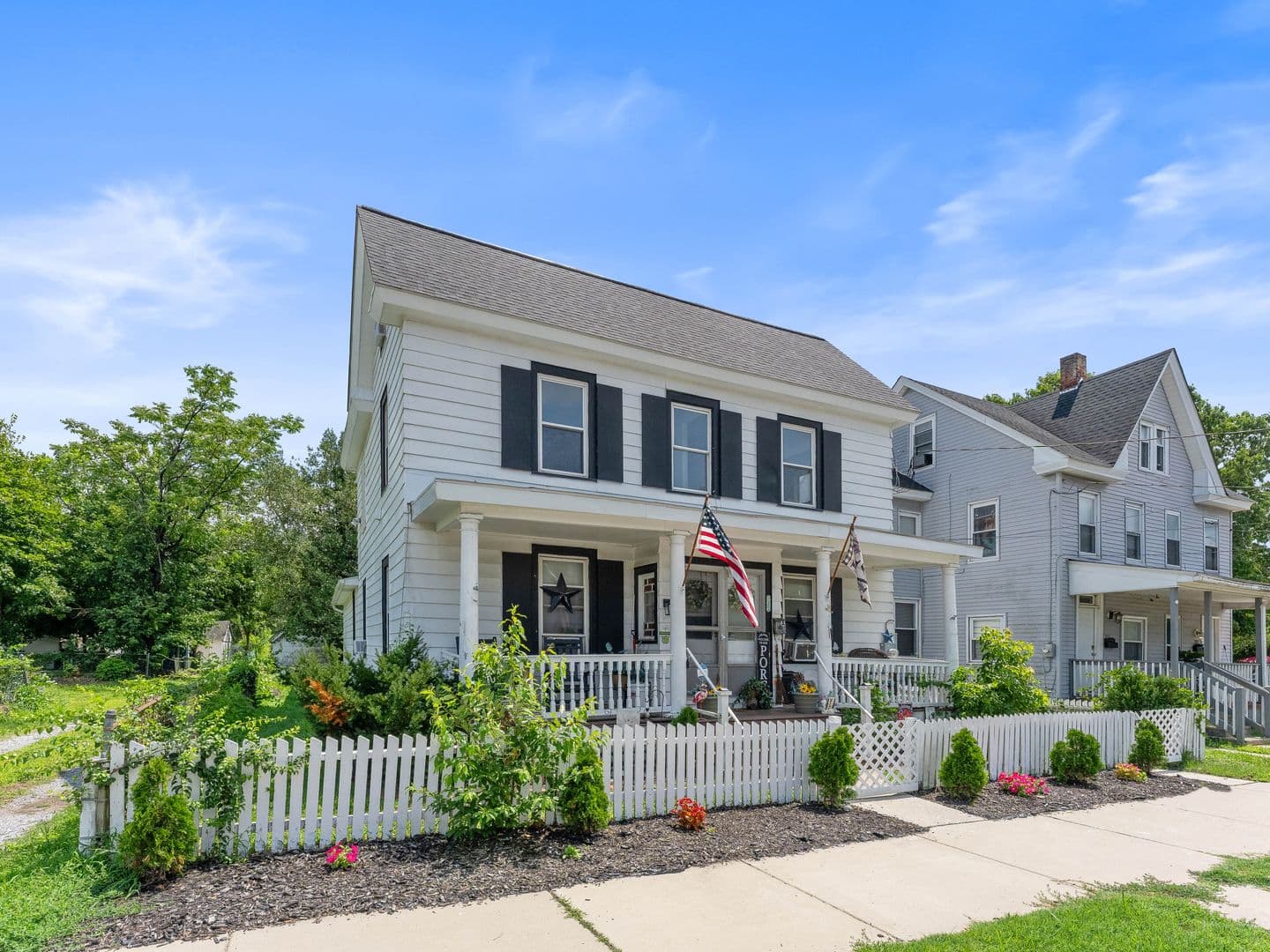 Millville House: 213 N 6th St