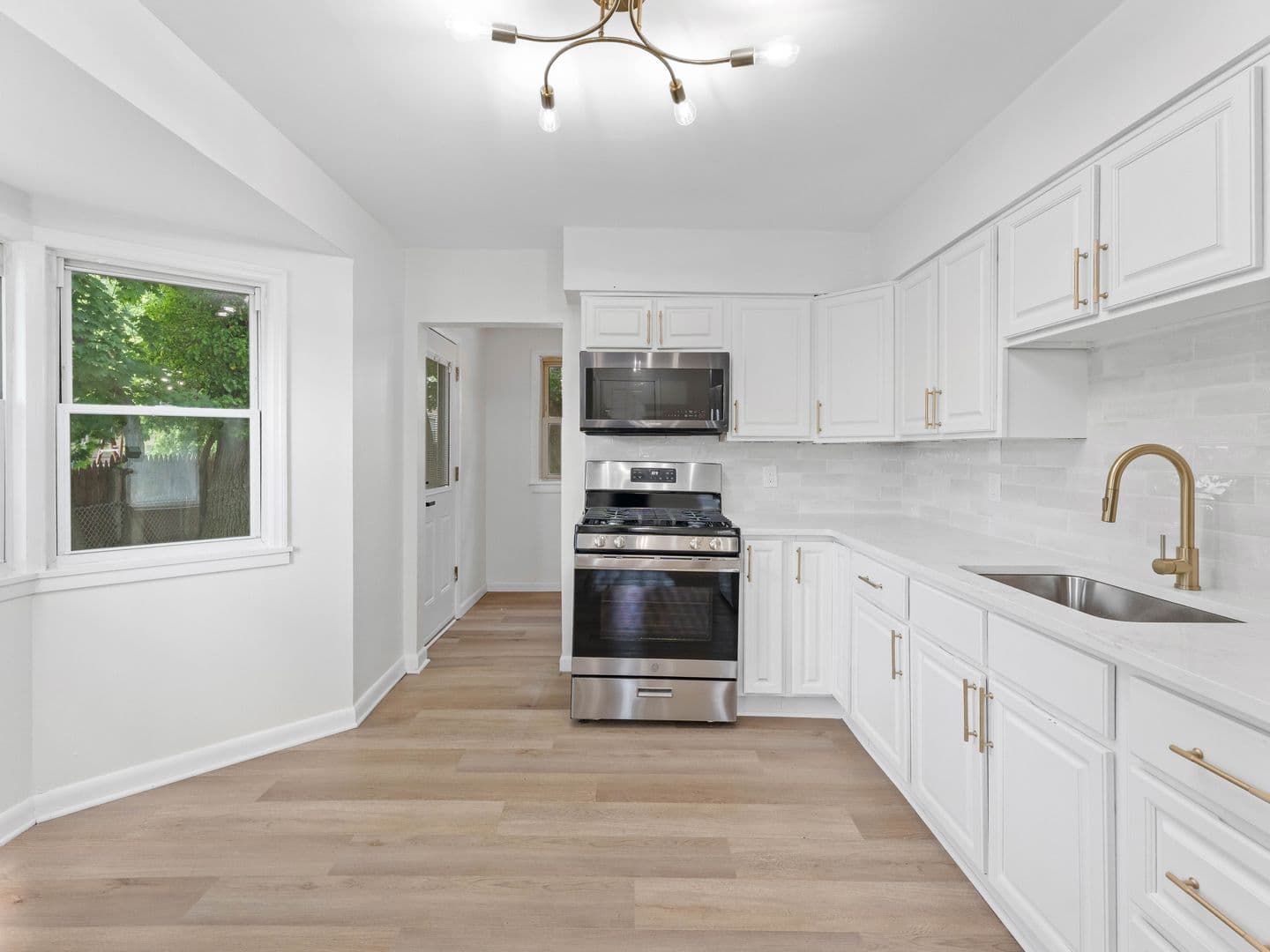 Lawnside House: 109 White Horse Pike N