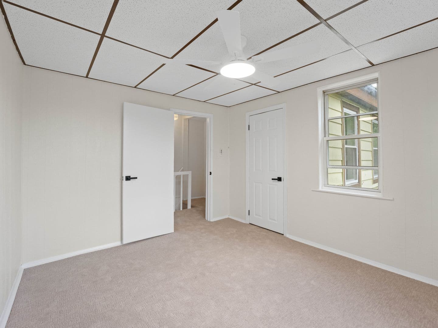 Hammonton Apartment: 45 Hall St