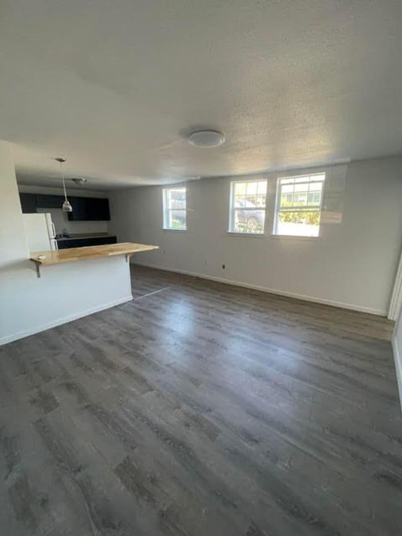 Chehalis Apartment: 267 SE Washington Avenue