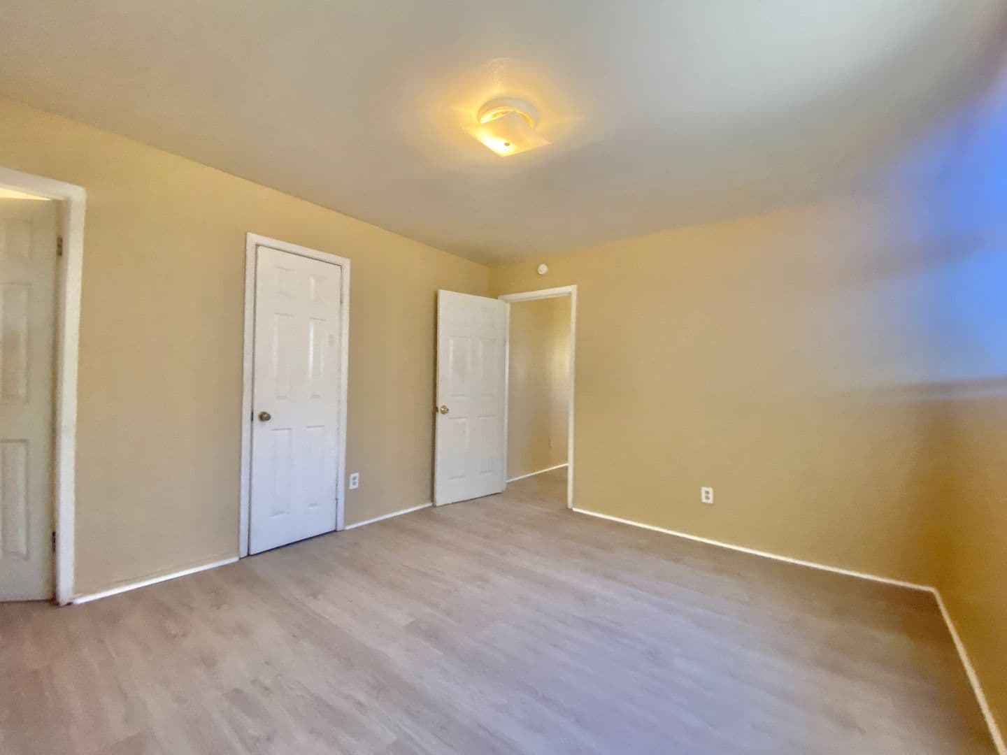 Lubbock Apartment: 1110 42Nd Street