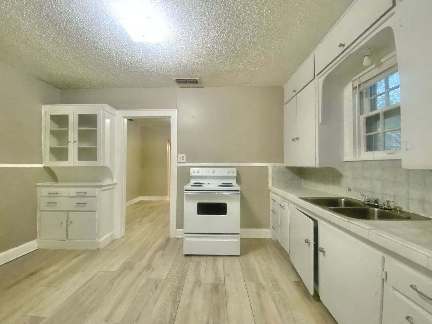 Lubbock Apartment: 2218 15th St