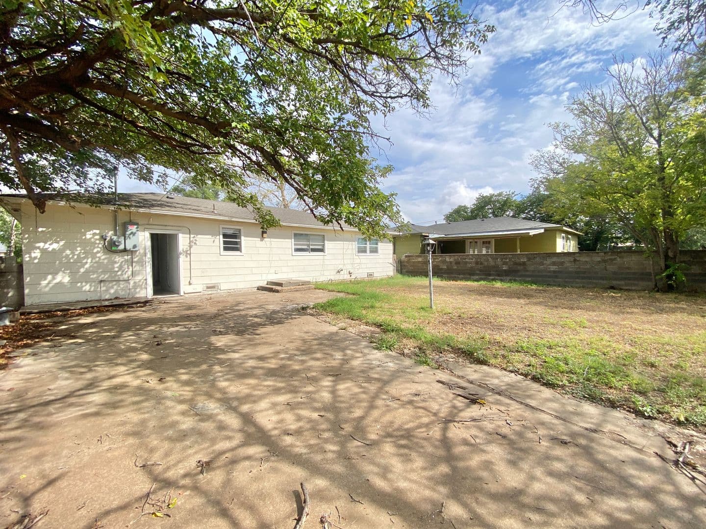 Lubbock House: 1609 39th St.