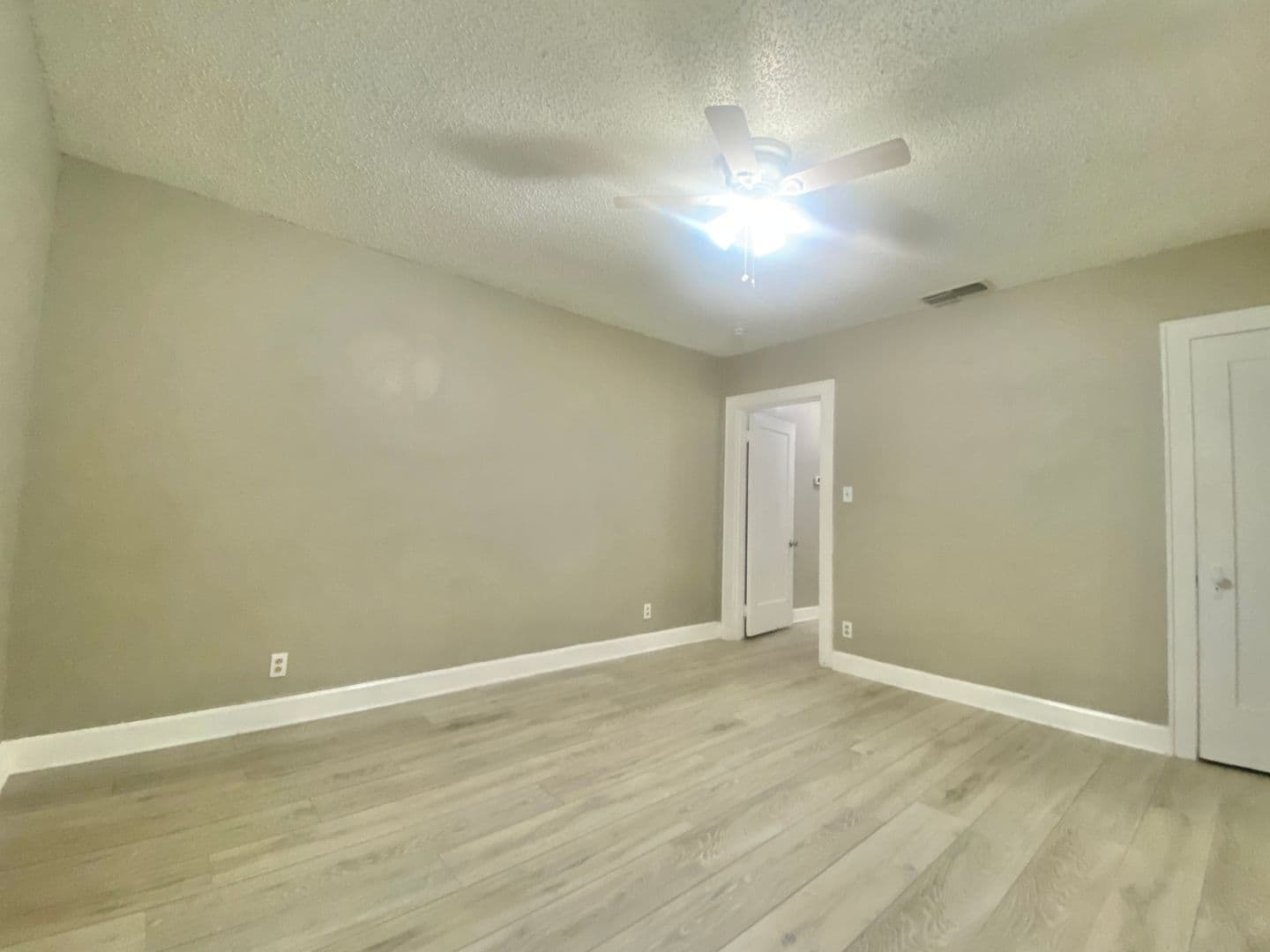 Lubbock Apartment: 2218 15th St