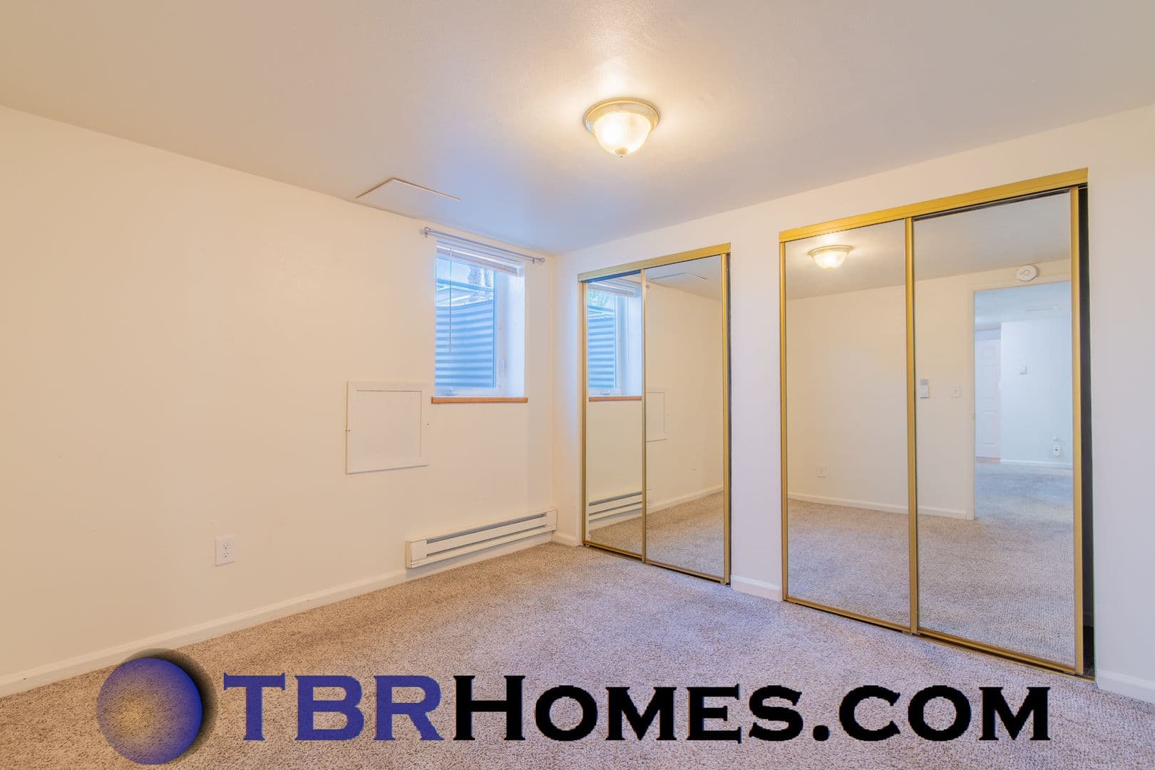 Englewood House: 2340 W Harvard Ave