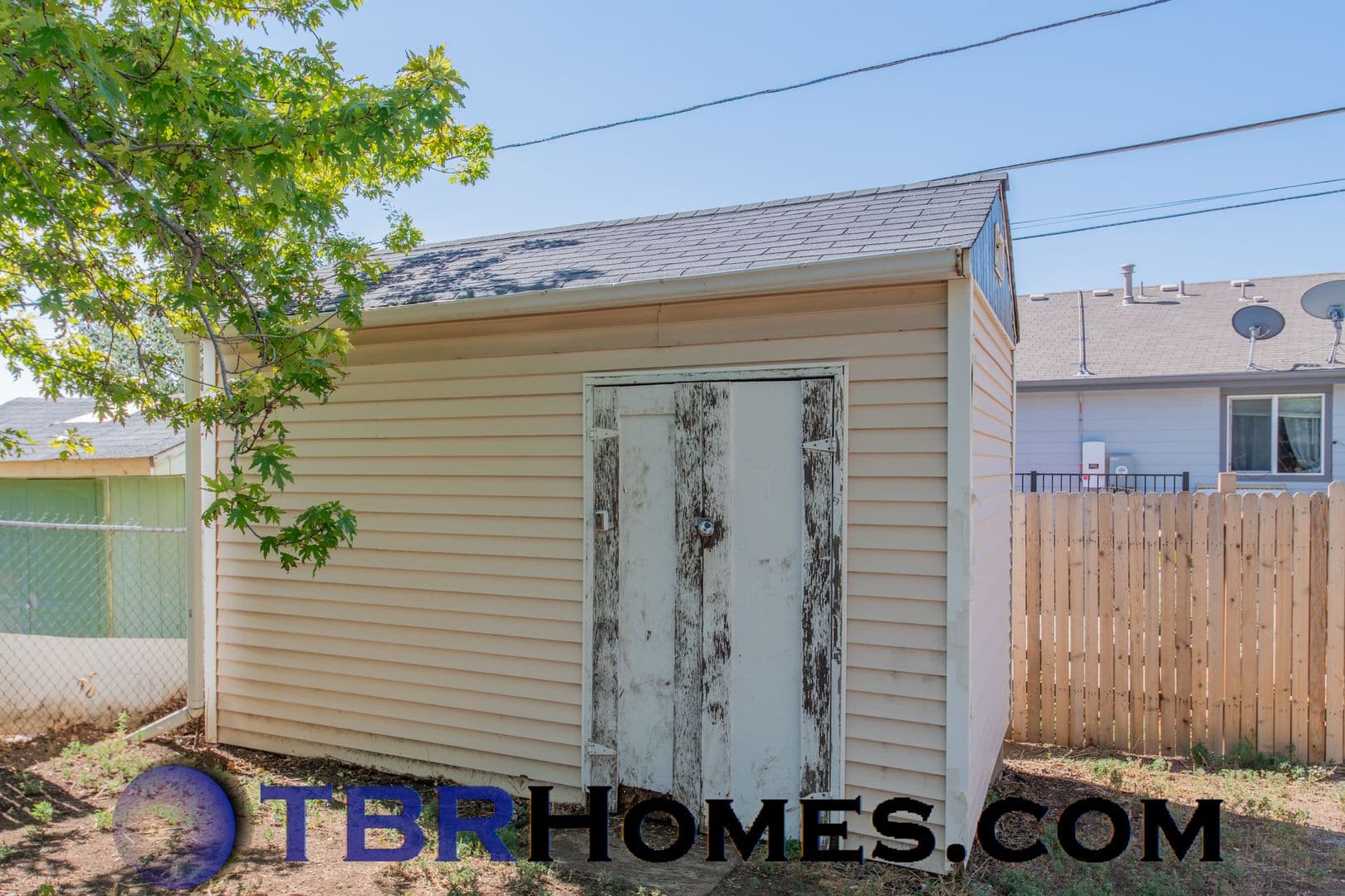 Englewood House: 2340 W Harvard Ave