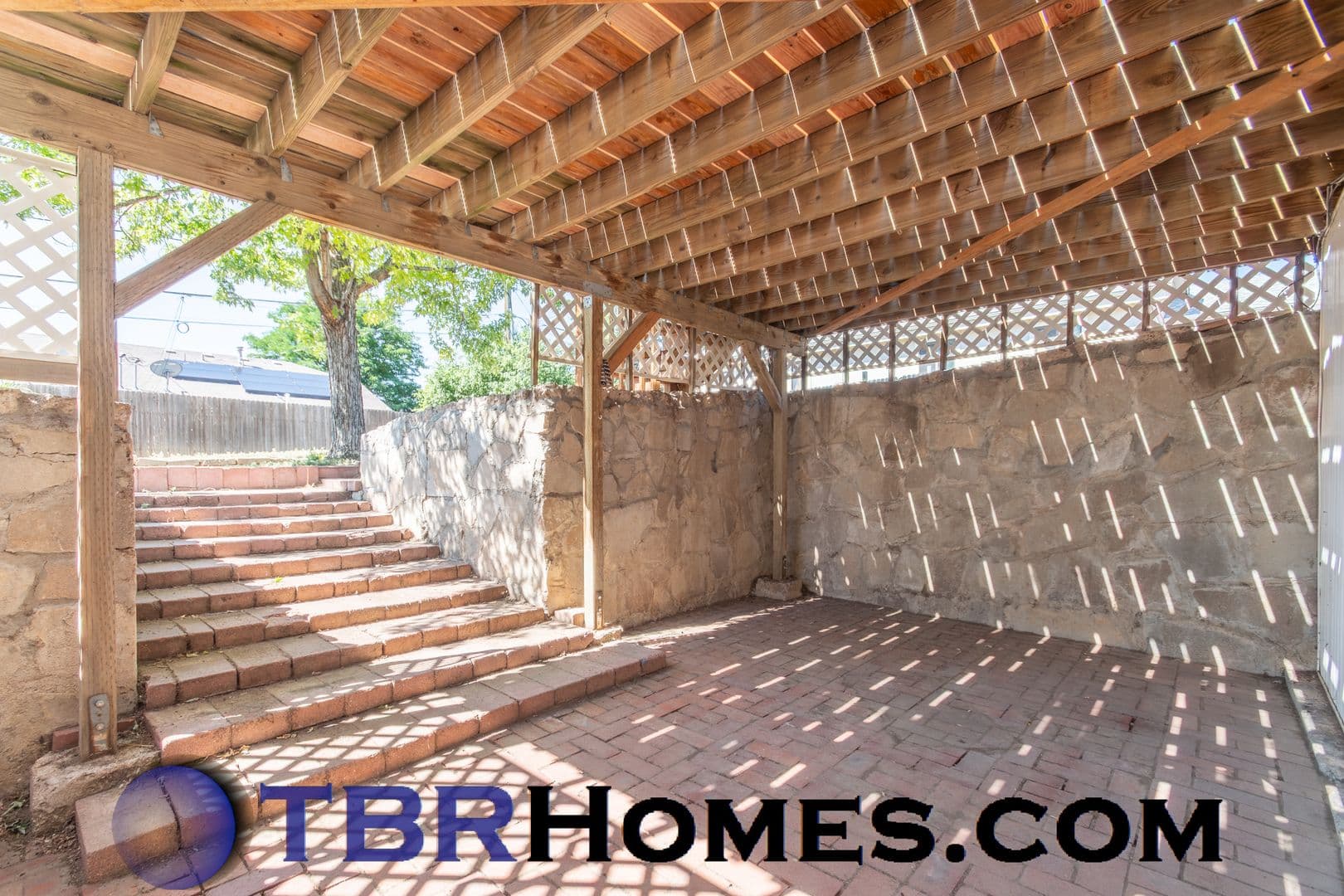 Englewood House: 2340 W Harvard Ave