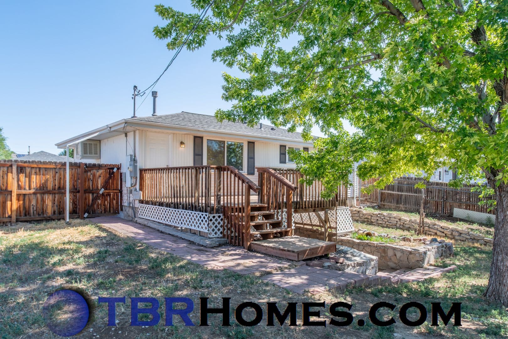 Englewood House: 2340 W Harvard Ave