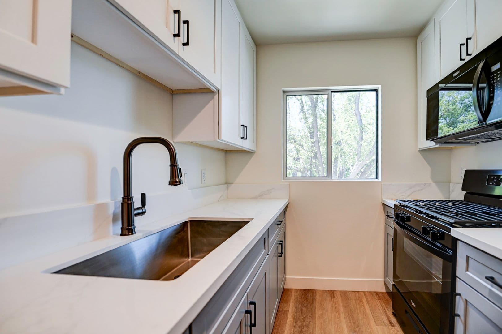 Santa Ana Condo: 829 N Garfield St