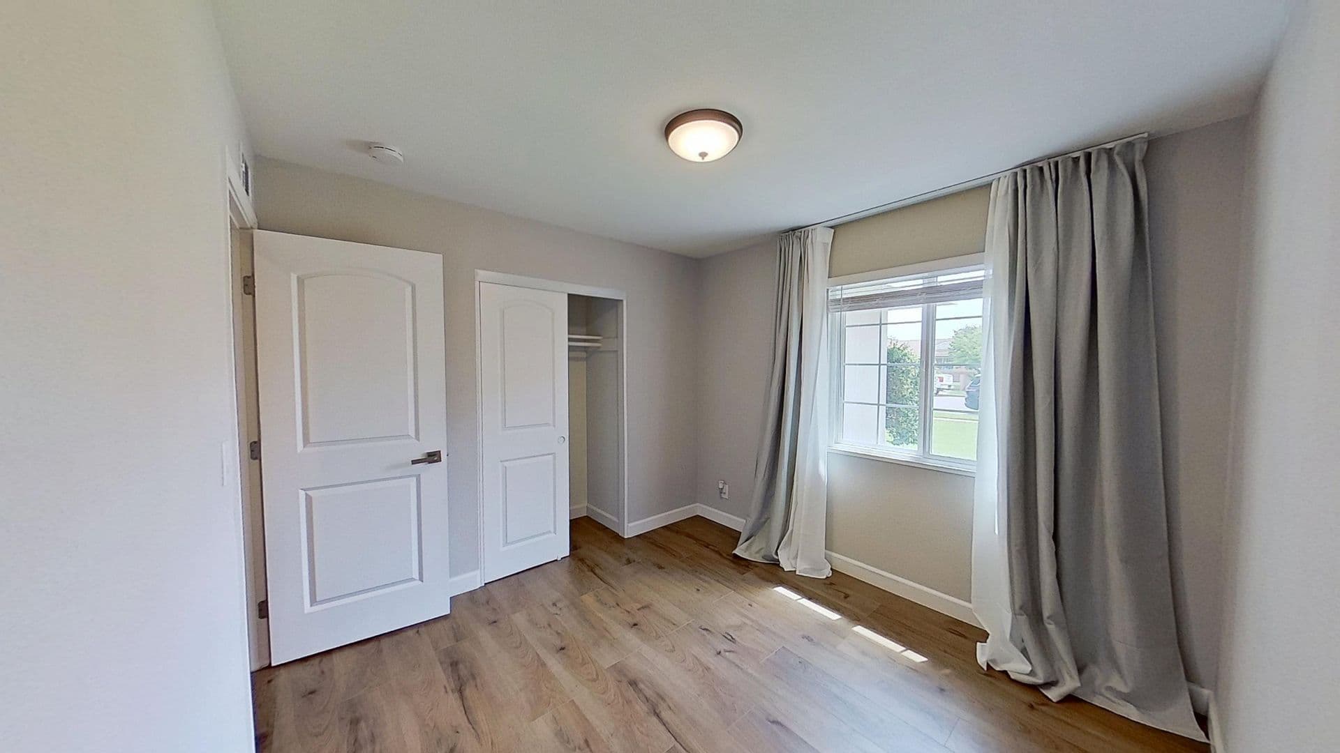 Huntington Beach House: 14321 Riviera Dr