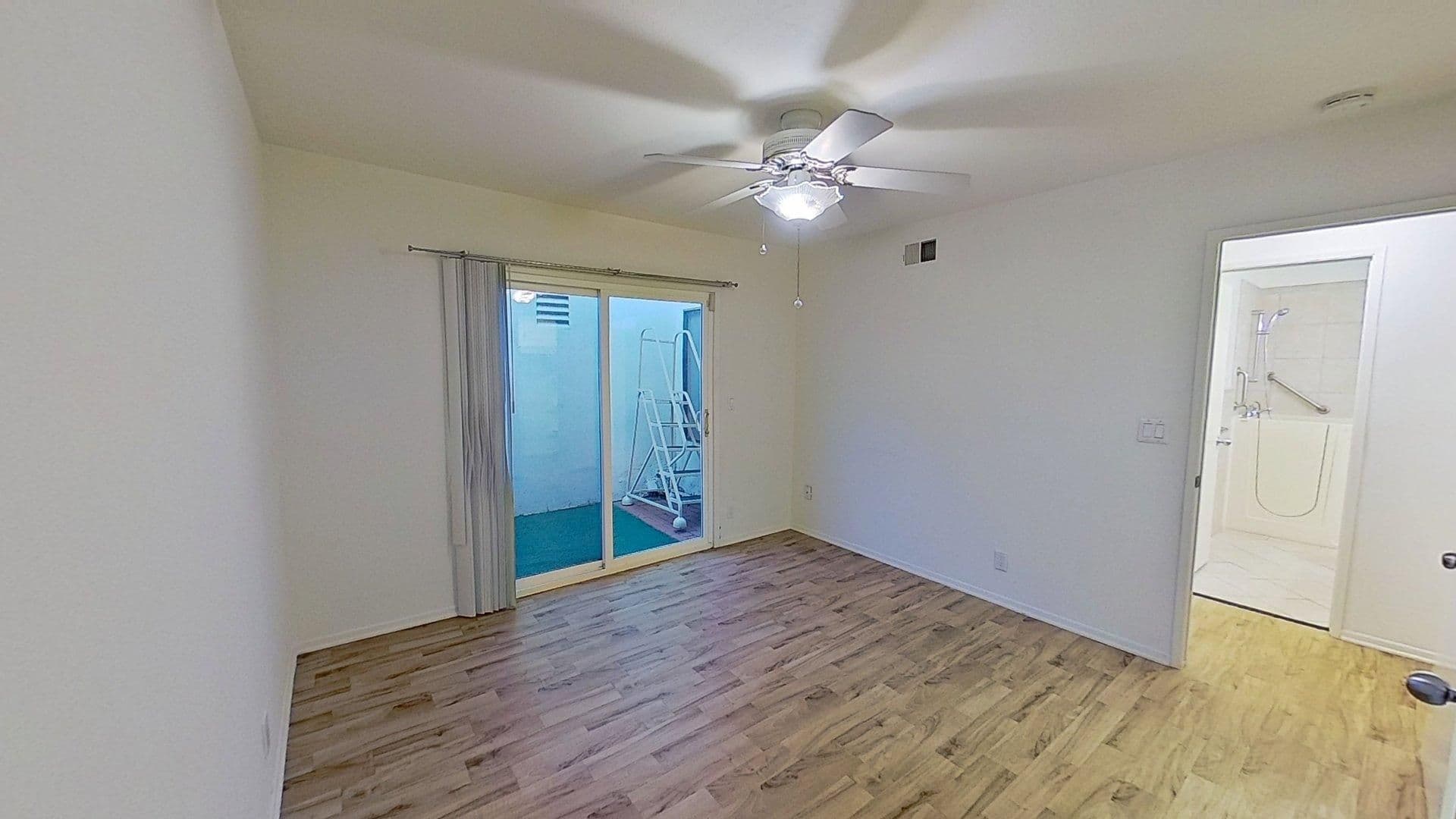 Irvine House: 5022 Hemlock