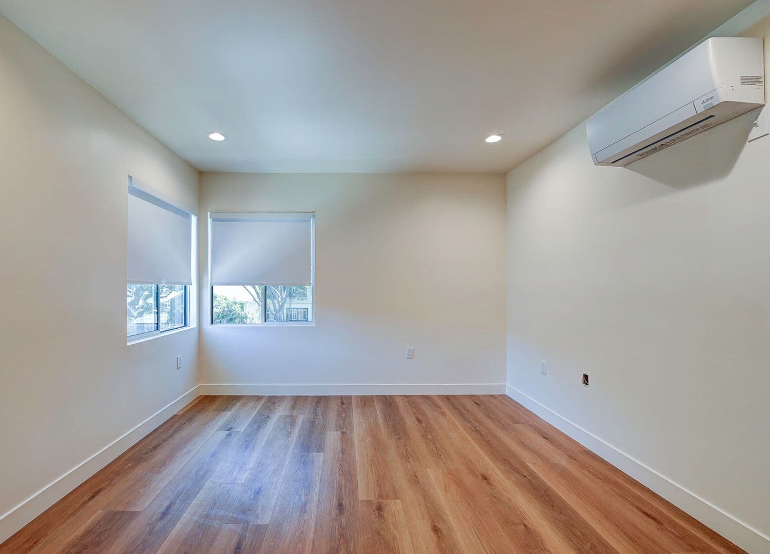 Santa Ana Condo: 829 N Garfield St