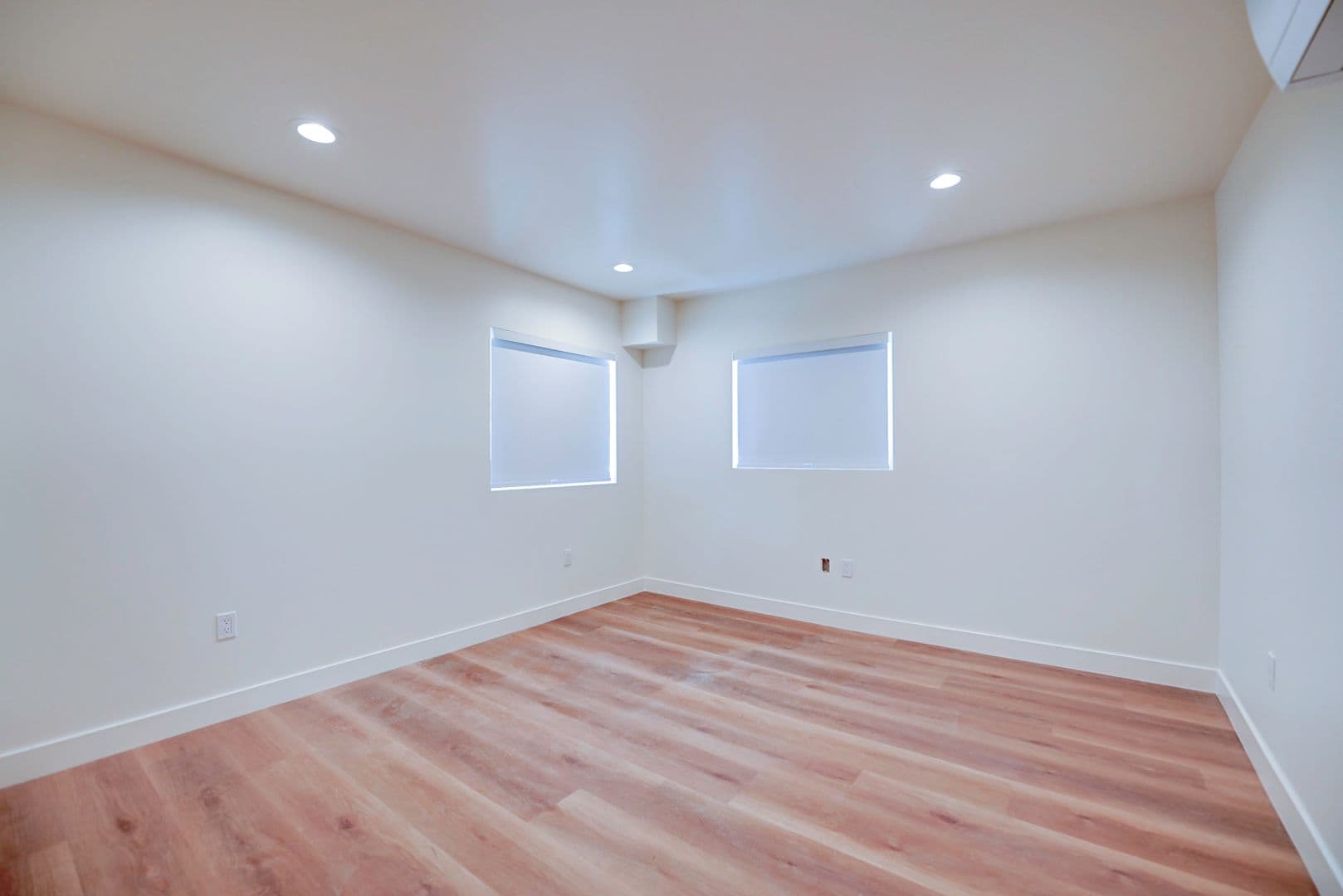 Santa Ana Apartment: 829 N Garfield St