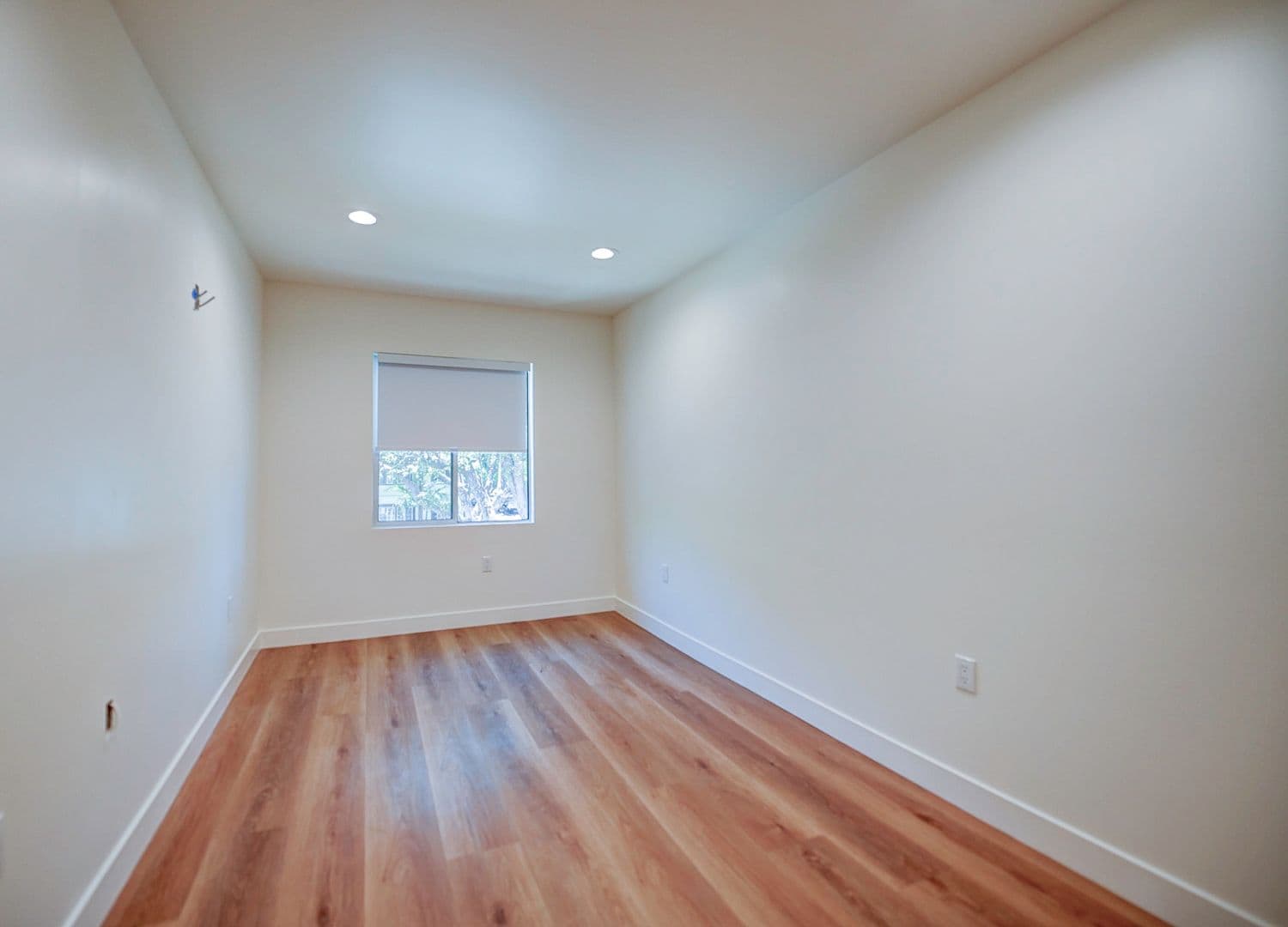 Santa Ana Condo: 829 N Garfield St