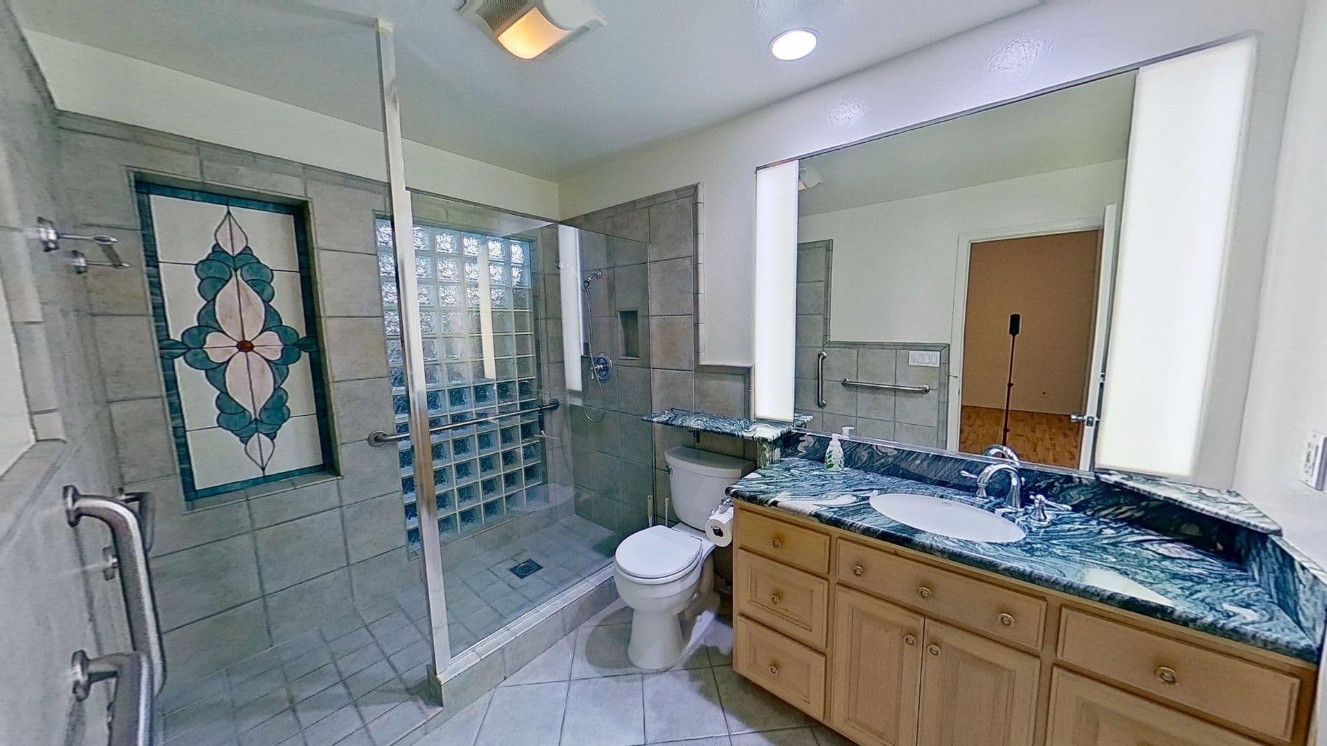 Irvine House: 5022 Hemlock