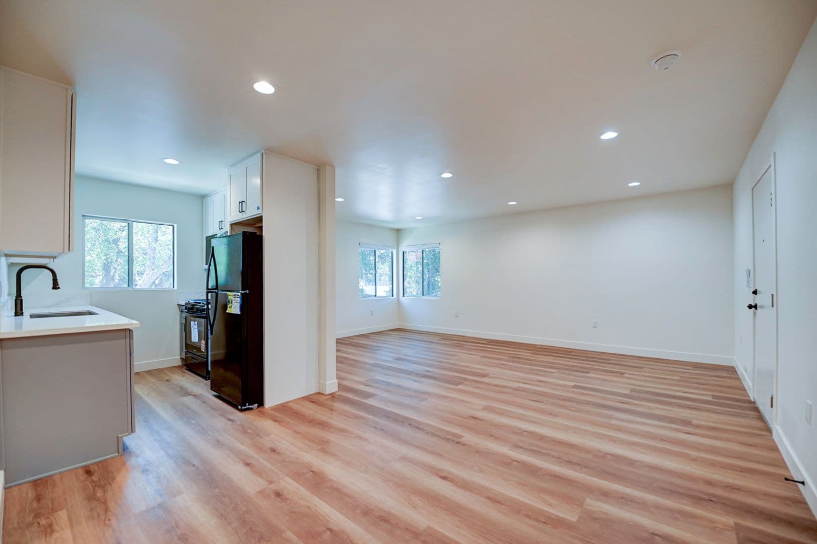 Santa Ana Condo: 829 N Garfield St