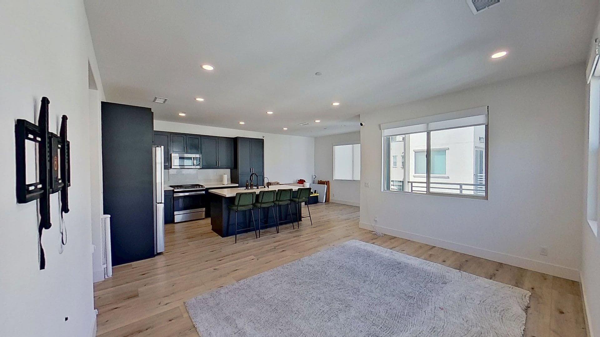 Anaheim House: 574 S Motif St.