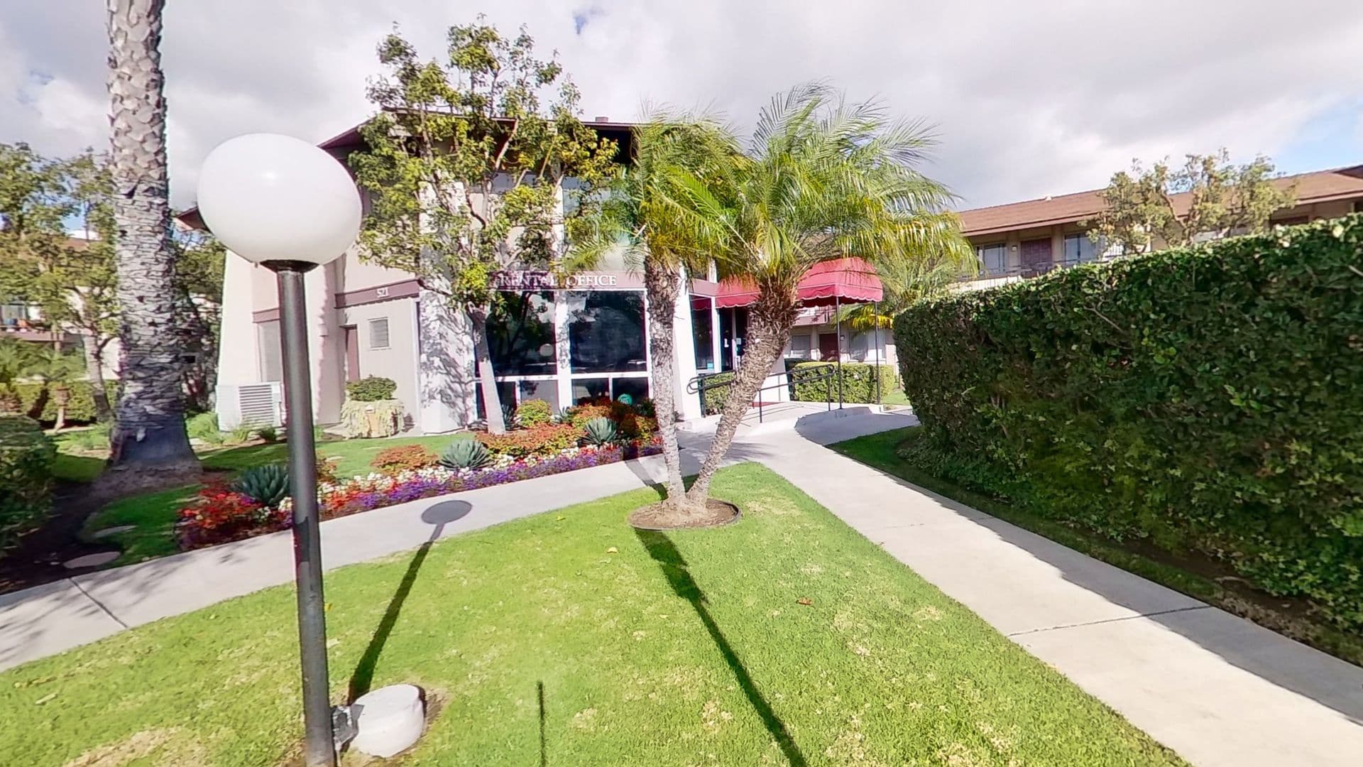 Santa Ana Apartment: 569 N. Tustin Ave