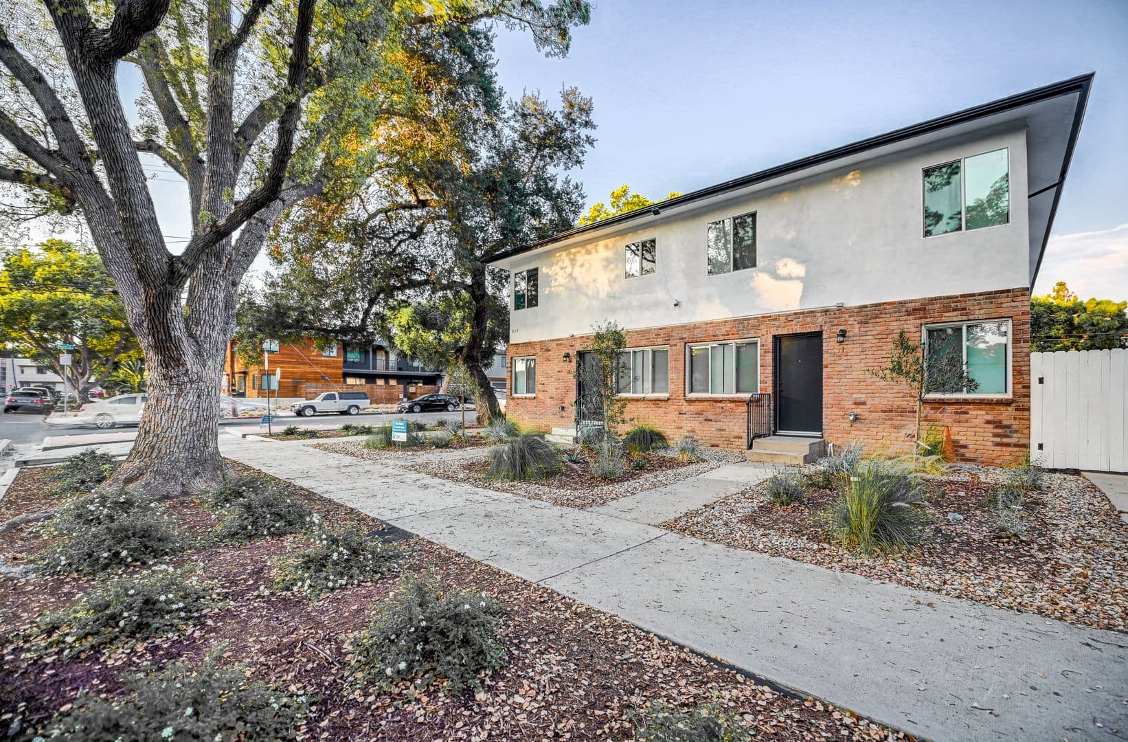 Santa Ana Condo: 829 N Garfield St