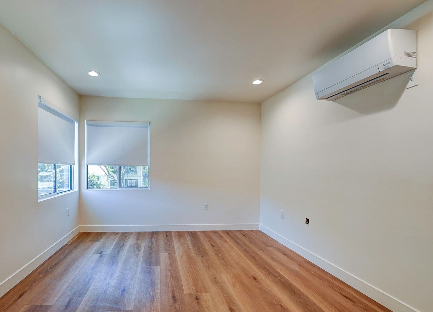 Santa Ana Condo: 829 N Garfield St