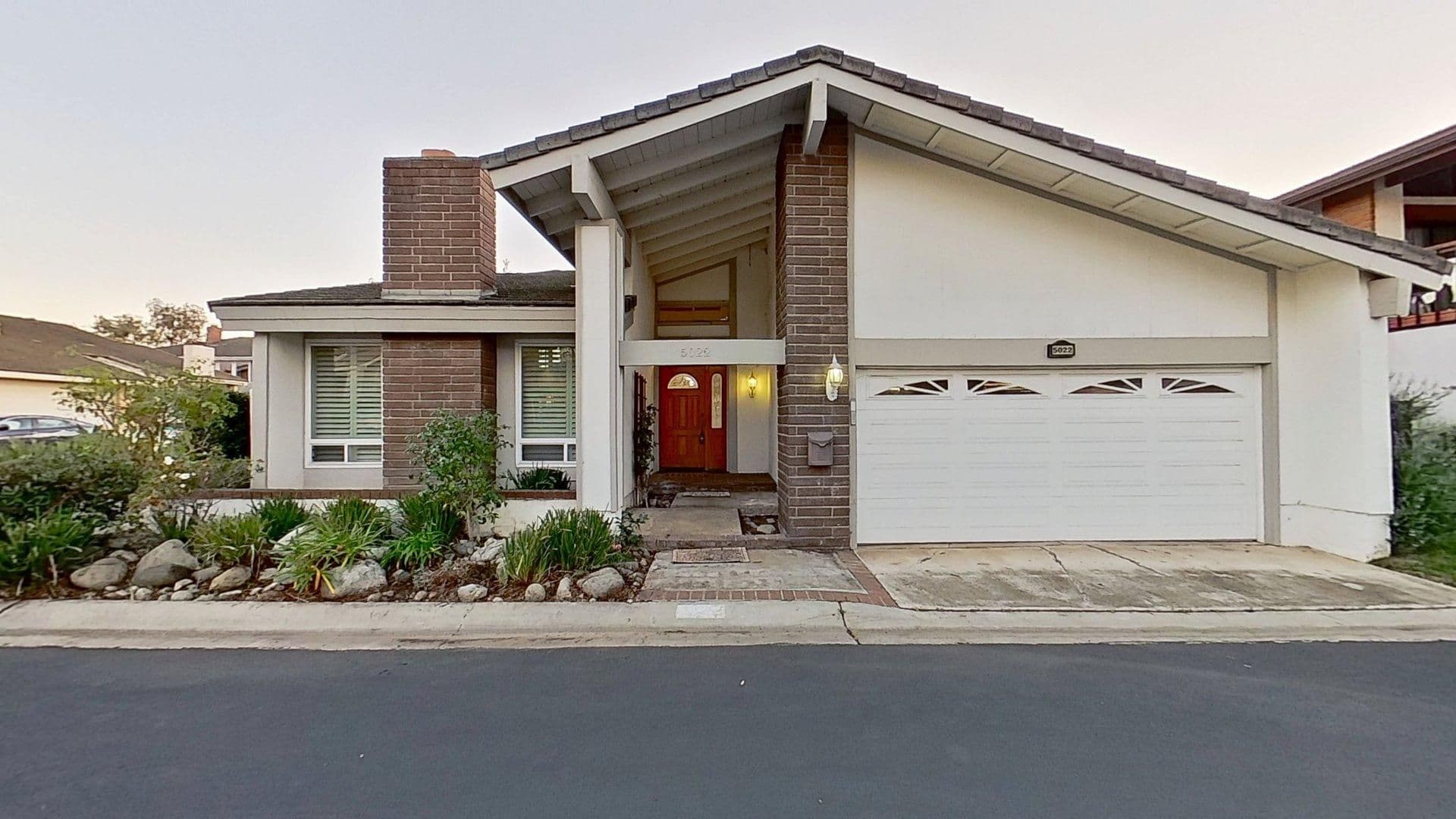Irvine House: 5022 Hemlock