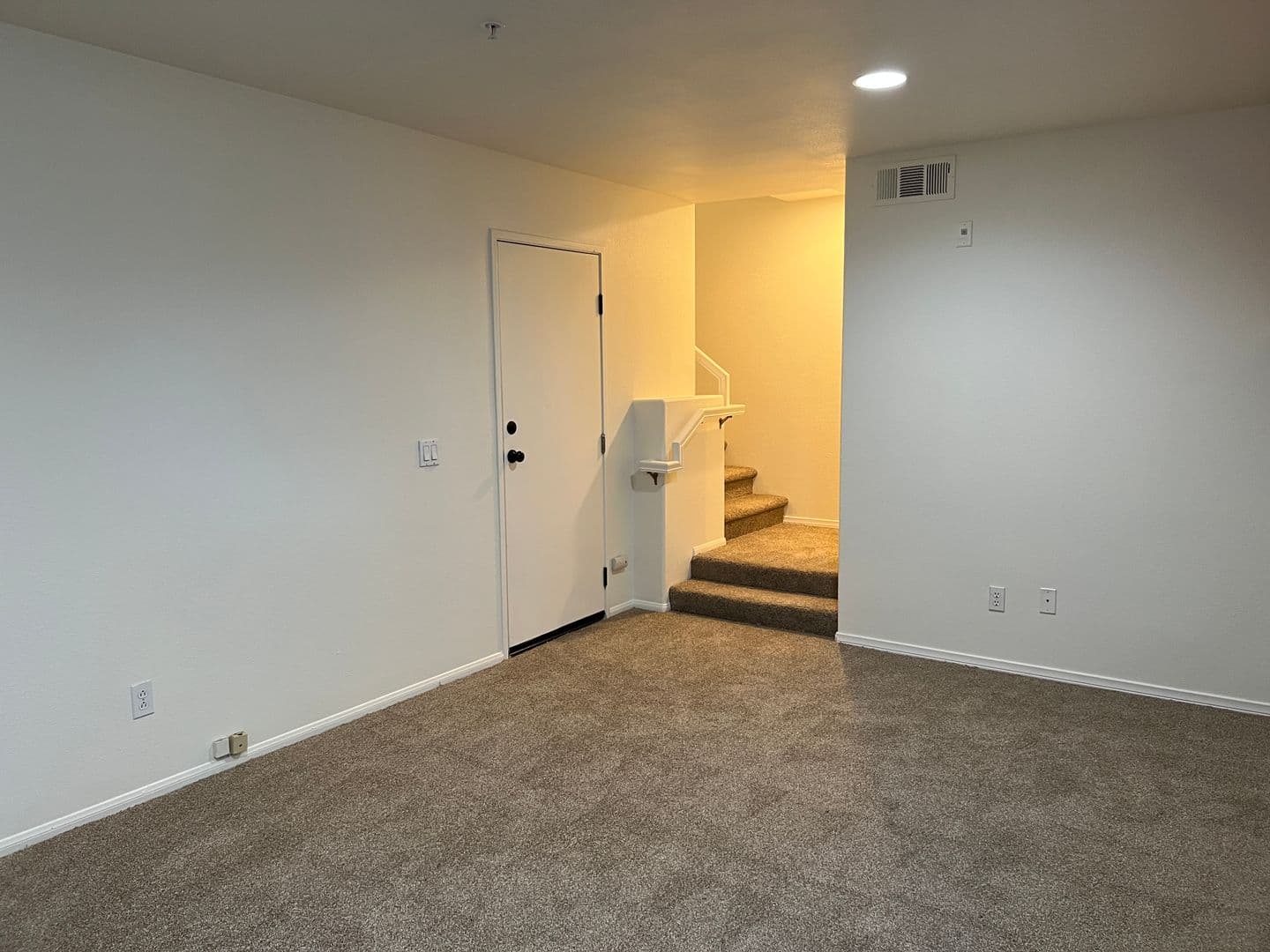 Tustin House: 2823 Player Lane