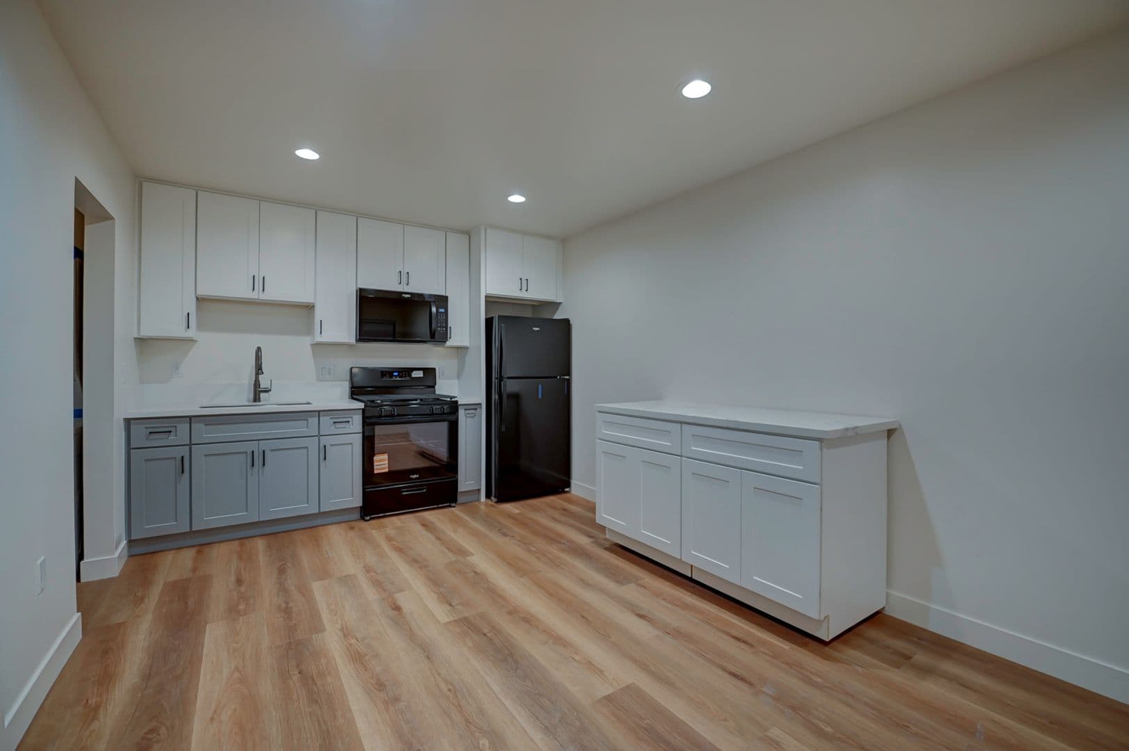 Santa Ana Condo: 829 N Garfield St