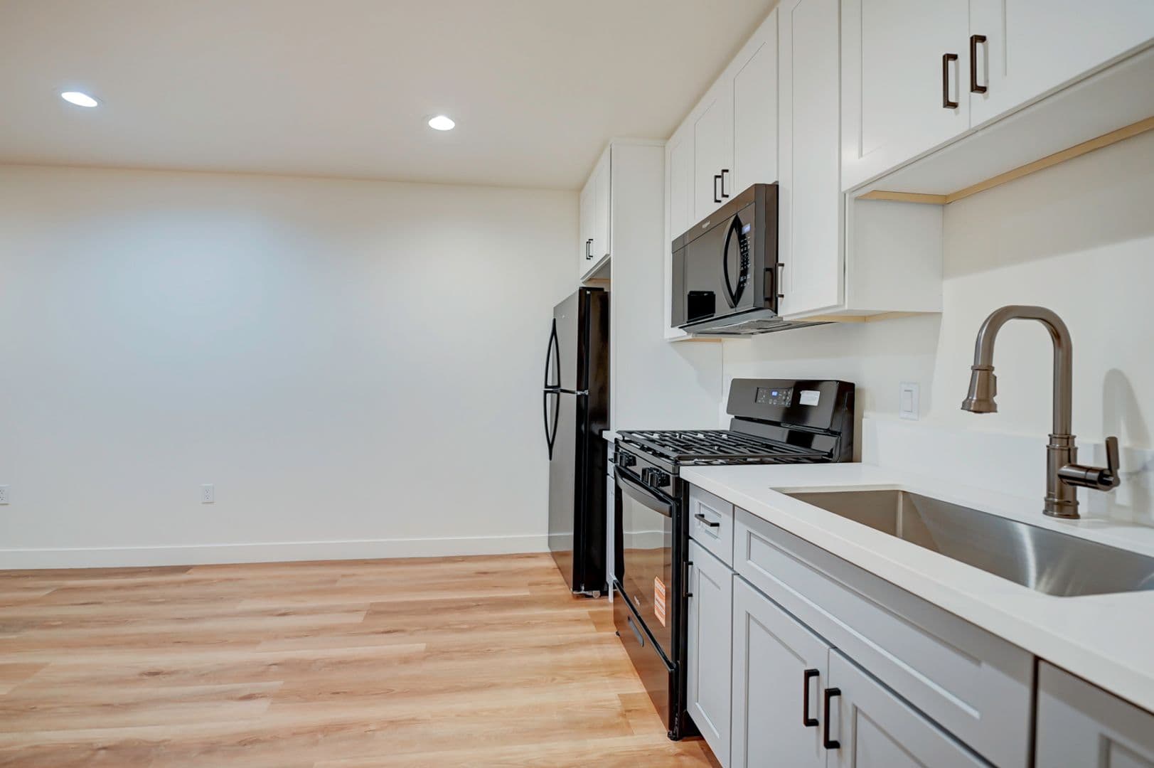 Santa Ana Condo: 829 N Garfield St