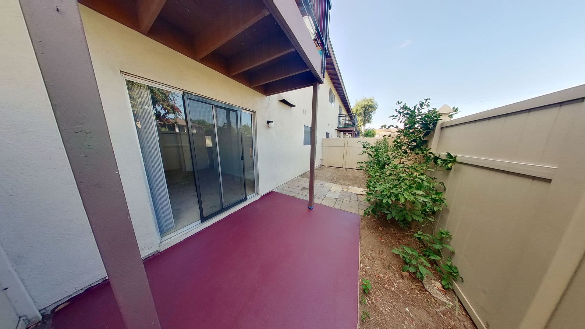 Santa Ana Apartment: 559 N. Tustin Ave