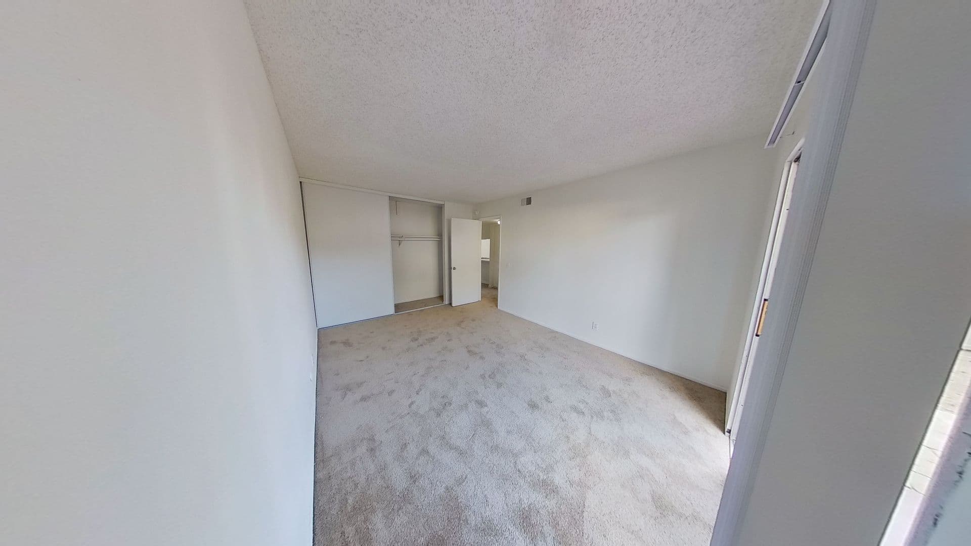 Santa Ana Apartment: 559 N. Tustin Ave