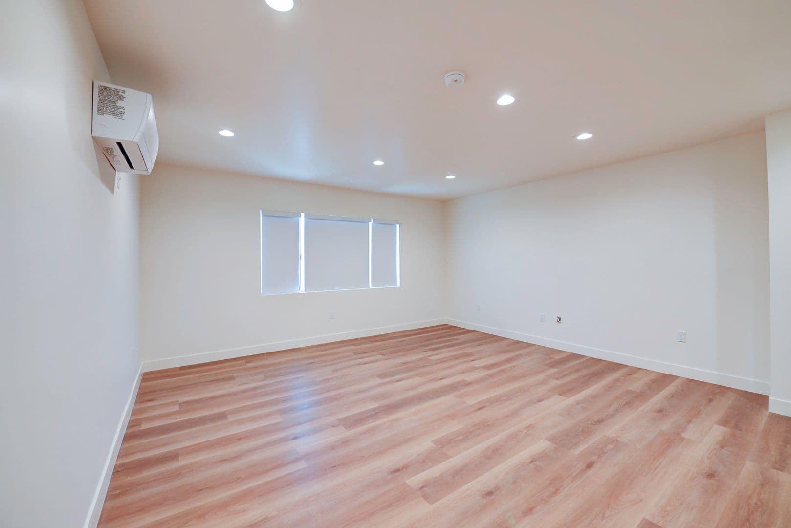 Santa Ana Condo: 829 N Garfield St