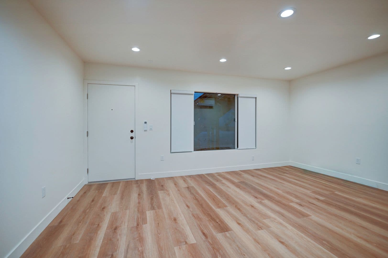 Santa Ana Apartment: 829 N Garfield St