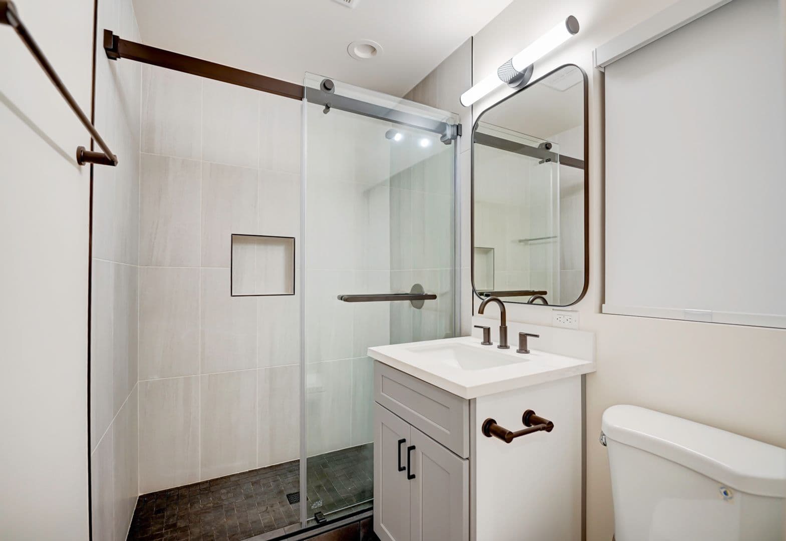 Santa Ana Condo: 829 N Garfield St