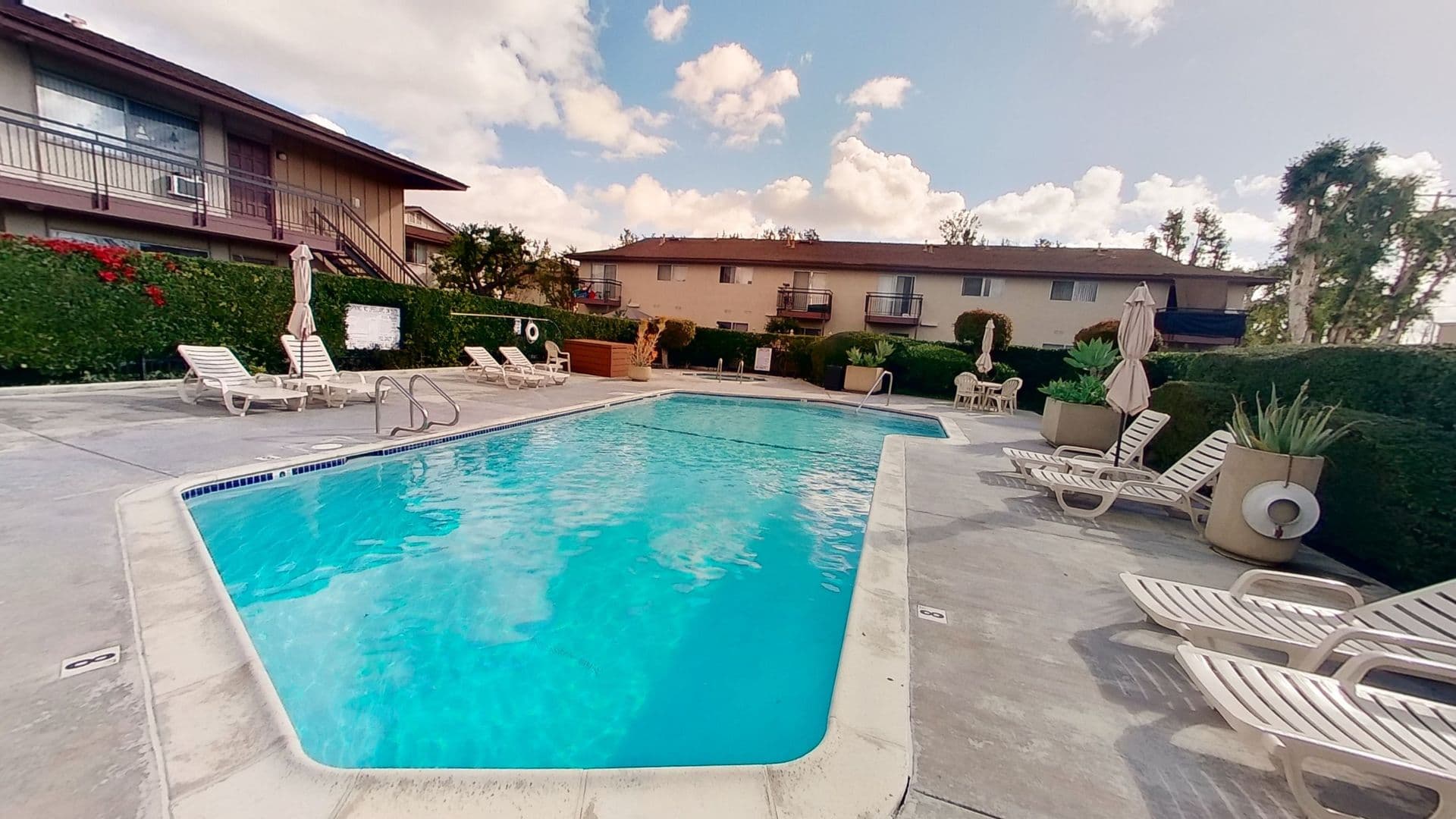 Santa Ana Apartment: 569 N. Tustin Ave