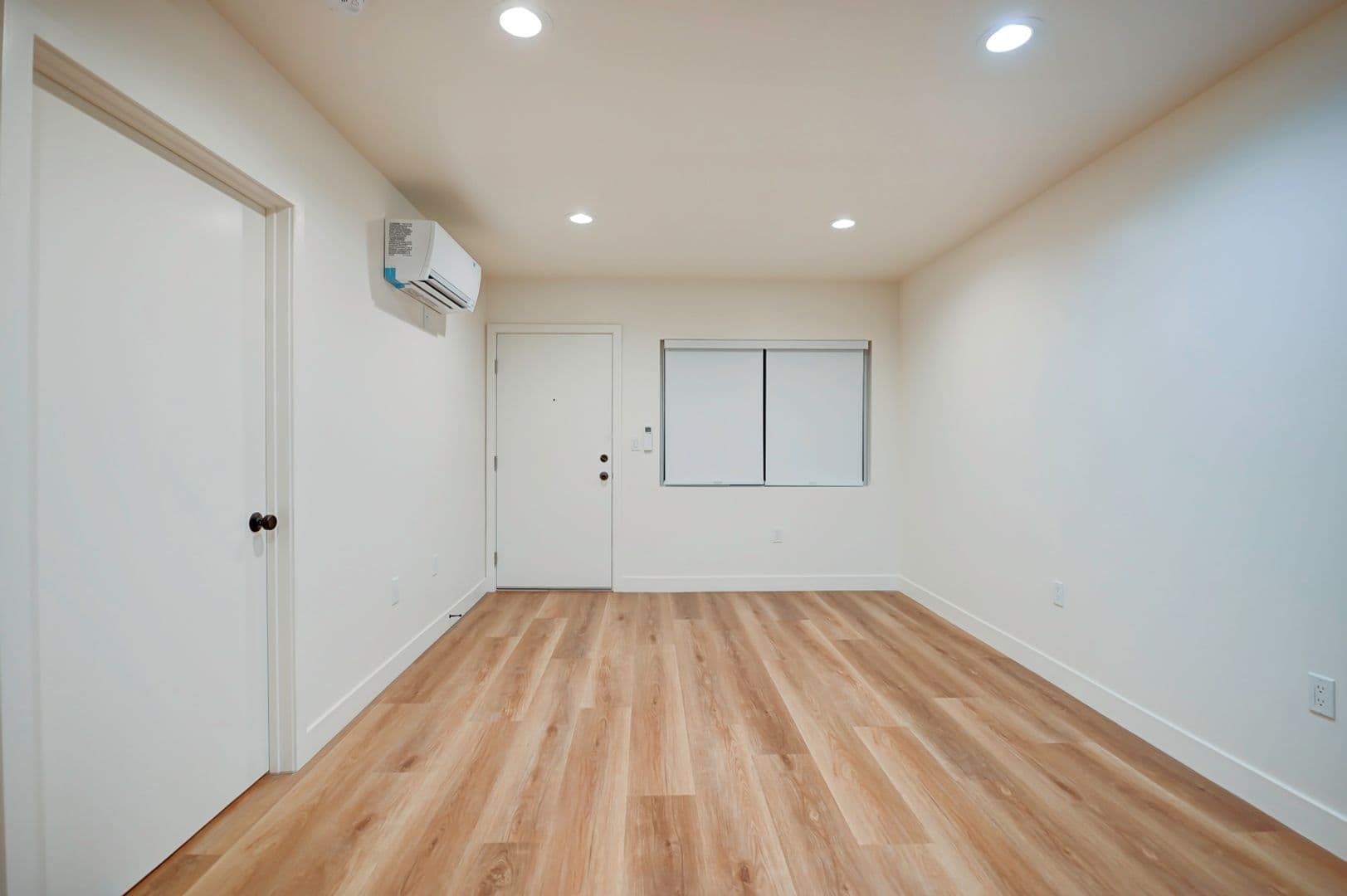Santa Ana Condo: 829 N Garfield St