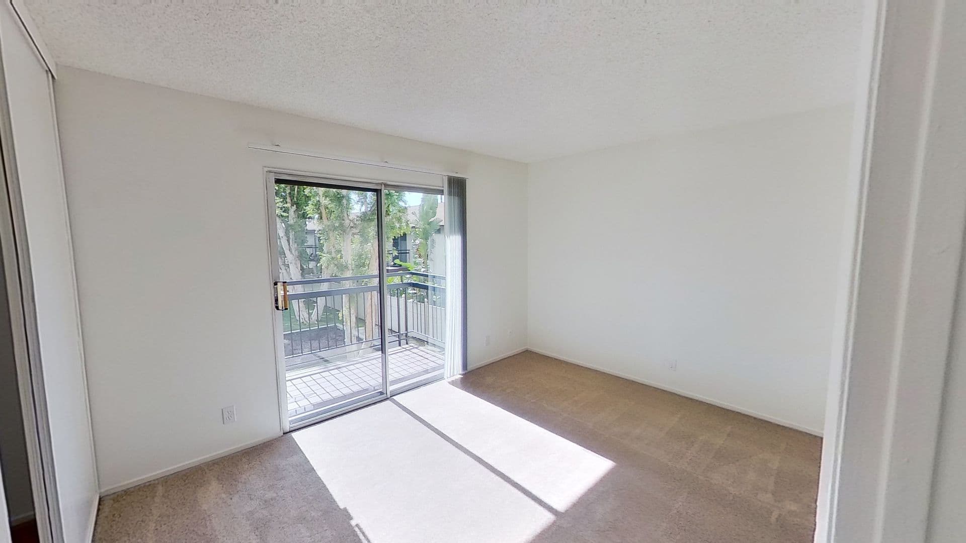 Santa Ana Apartment: 525 N. Tustin Ave