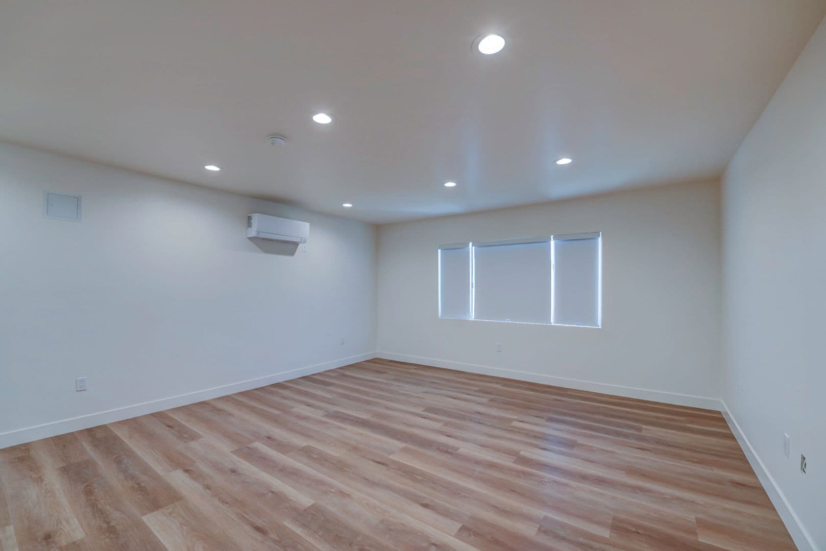 Santa Ana Condo: 829 N Garfield St